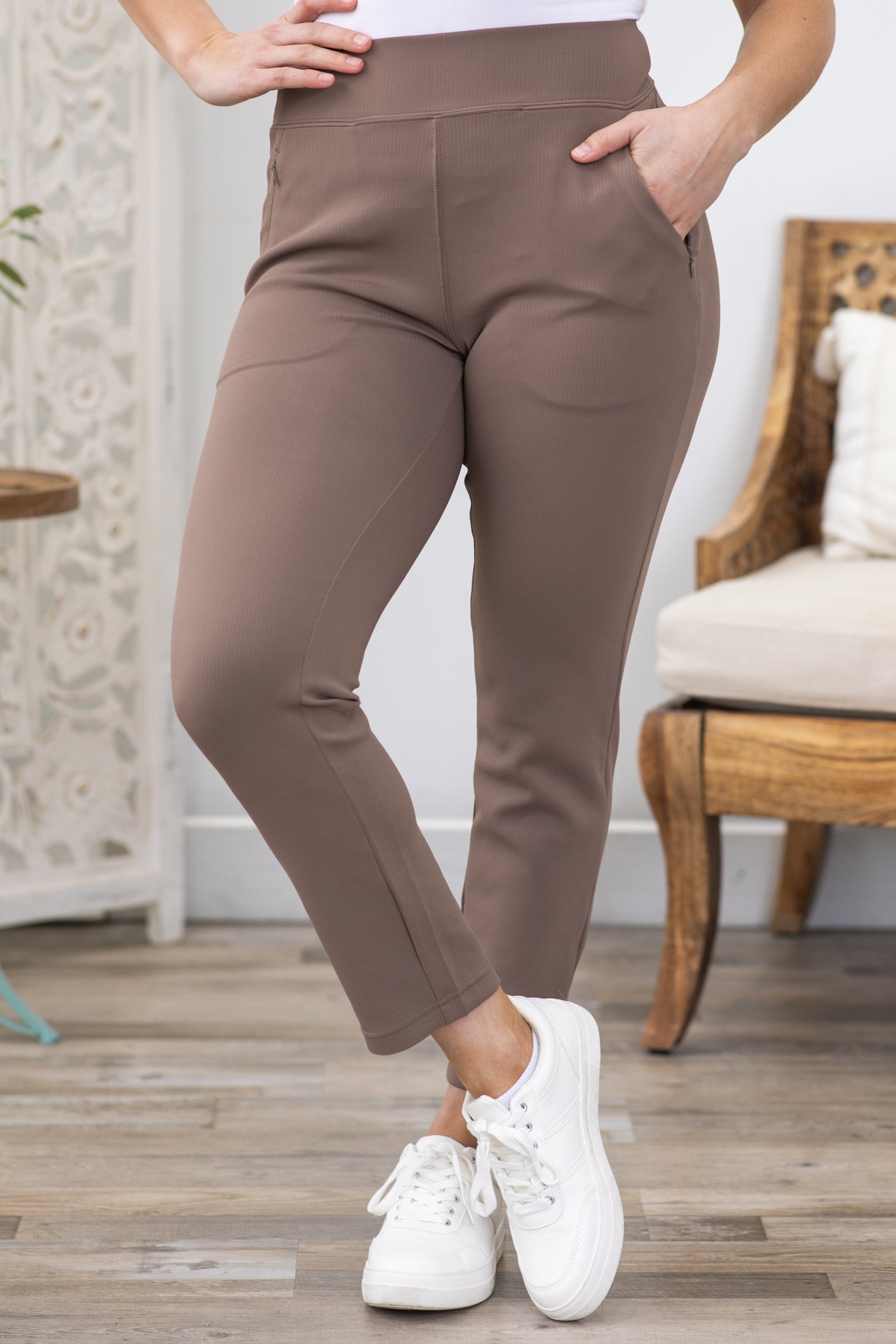 Taupe Jacquared Ribbed Tapered Pant