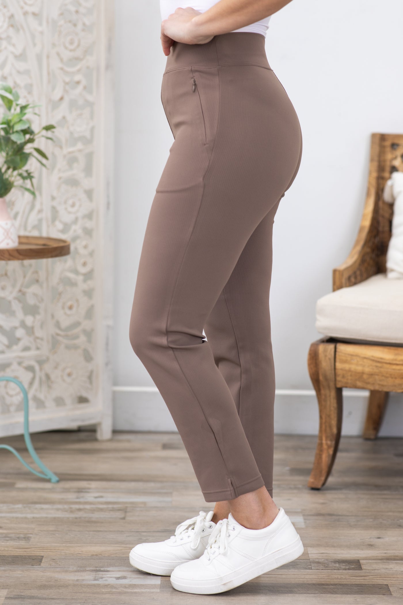 Taupe Jacquared Ribbed Tapered Pant