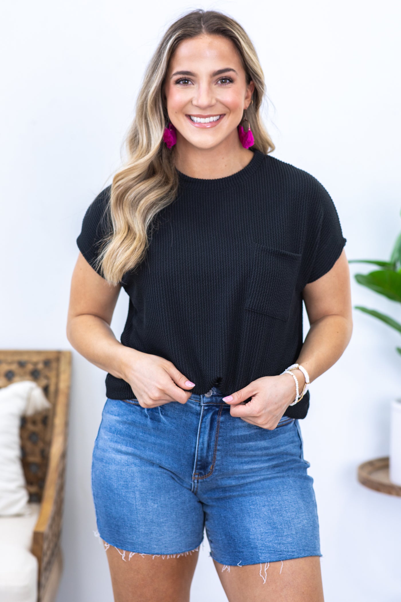 Black Solid Ribbed Top With Pocket