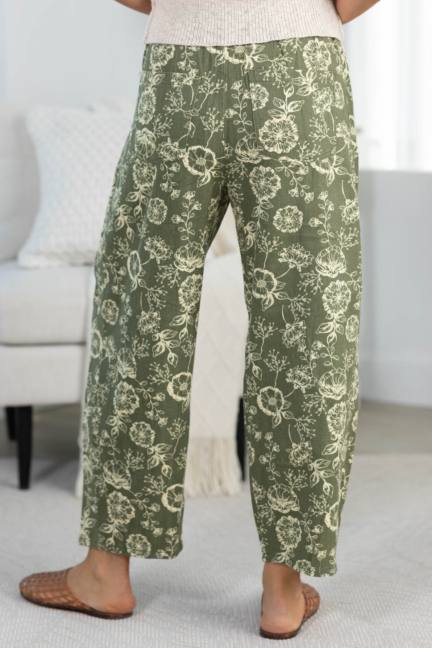 Floral Printed Cropped Straight-Leg Pants With Elastic Waistband