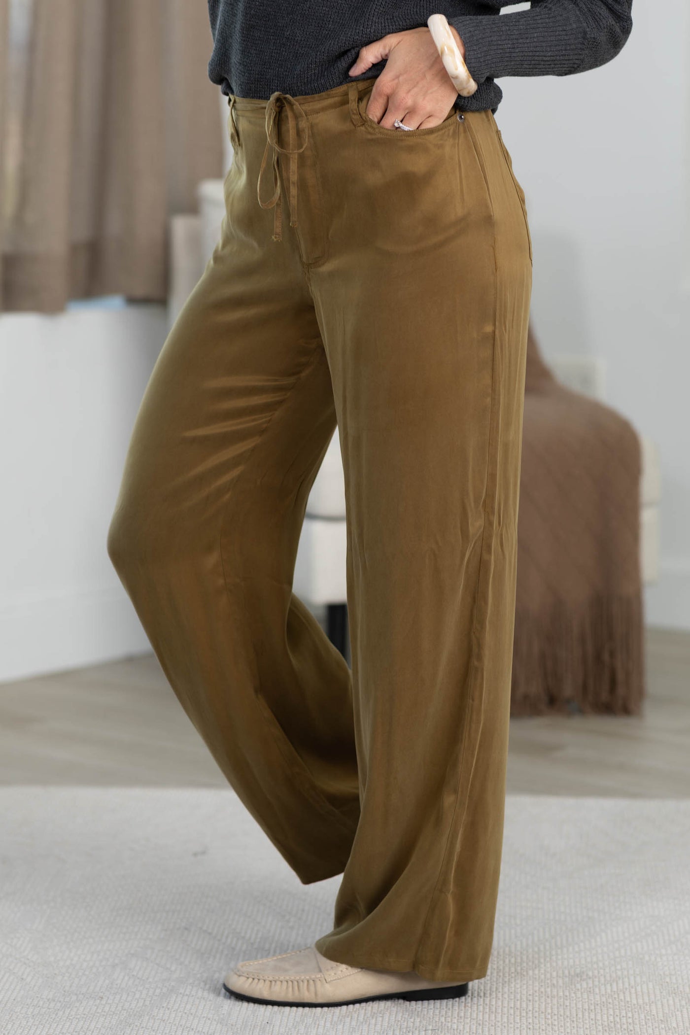 Essential Air Washed Wide Leg Pants