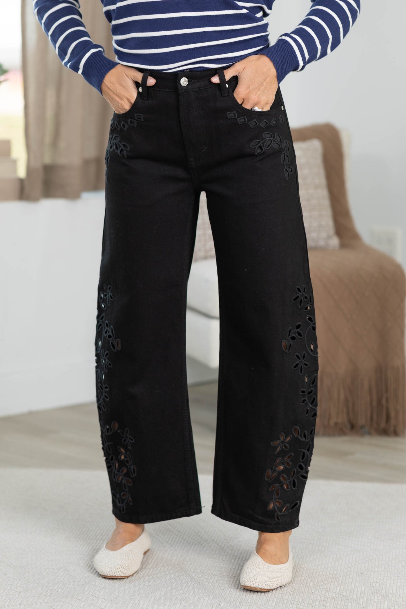 Saige Denim Black High Rise Low Curve Barrel With Embroidery