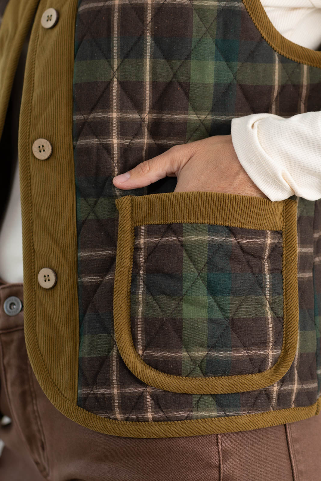 Staccato Plaid Collarless Puffer Vest