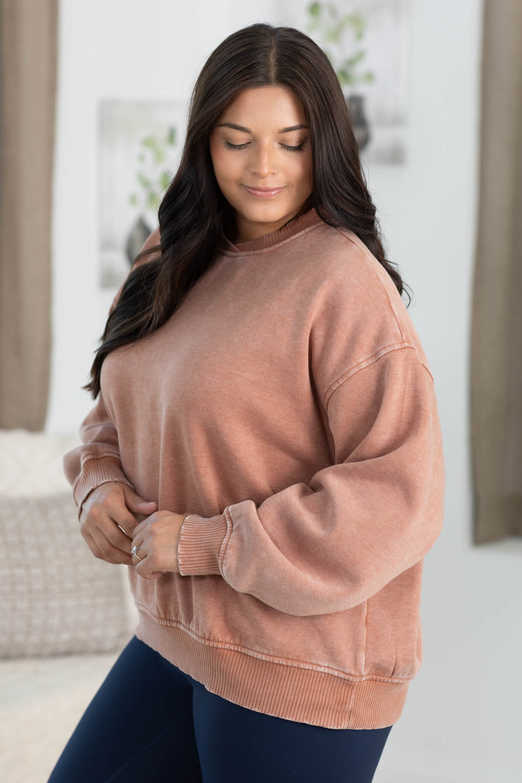 Mineral Washed Relaxed Fleece Pullover Sweatshirt