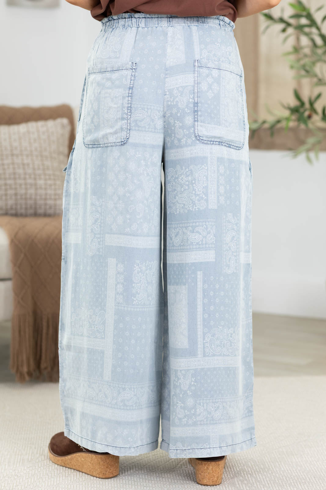 Light Chambray Paisley Print Drop Pocket Pants