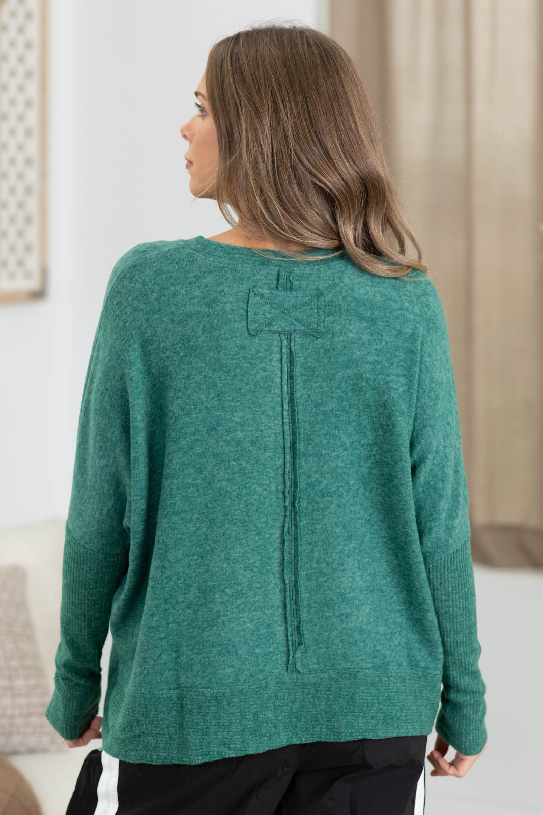 Brushed Hacci Center Seam Knit Top