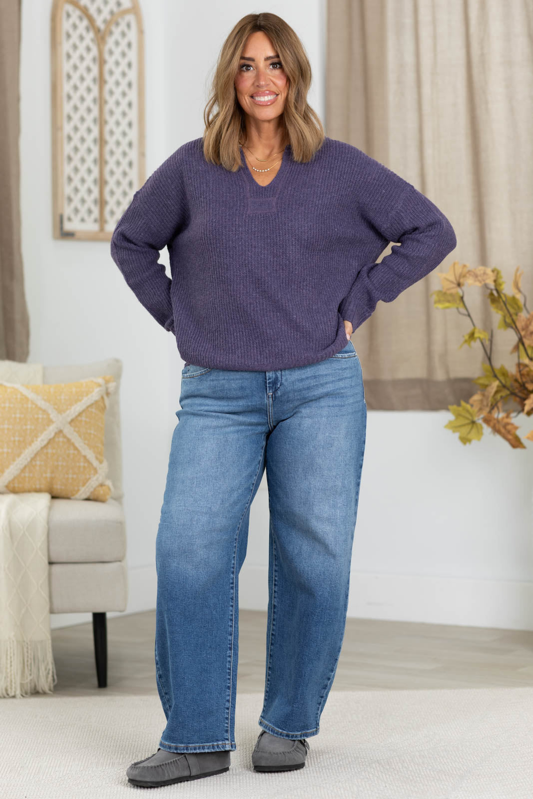 Staccato Split V-Neck Ribbed Light Sweater