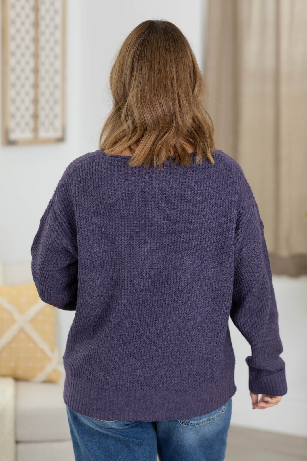 Staccato Split V-Neck Ribbed Light Sweater