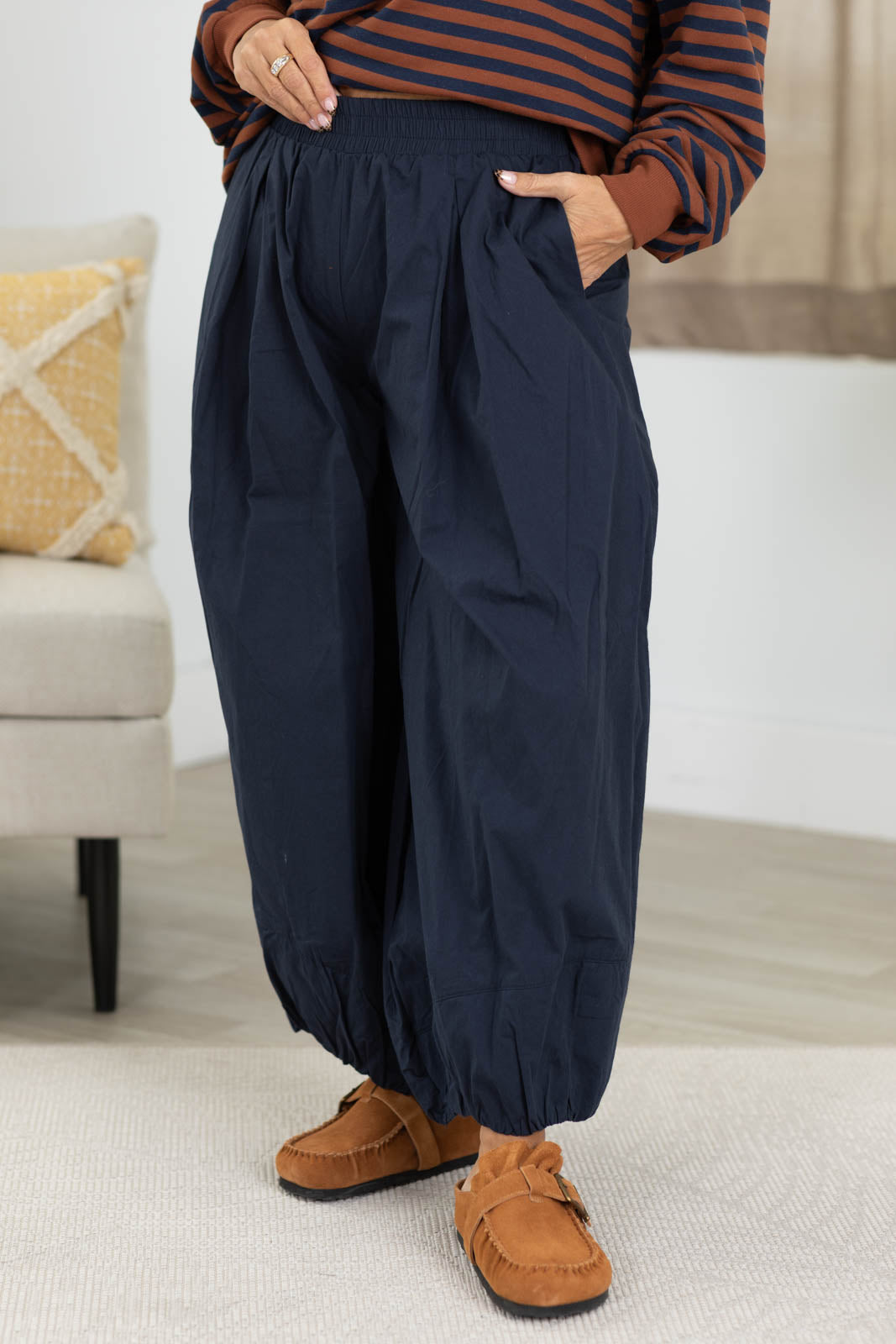 Easy Waist Barrel Pants