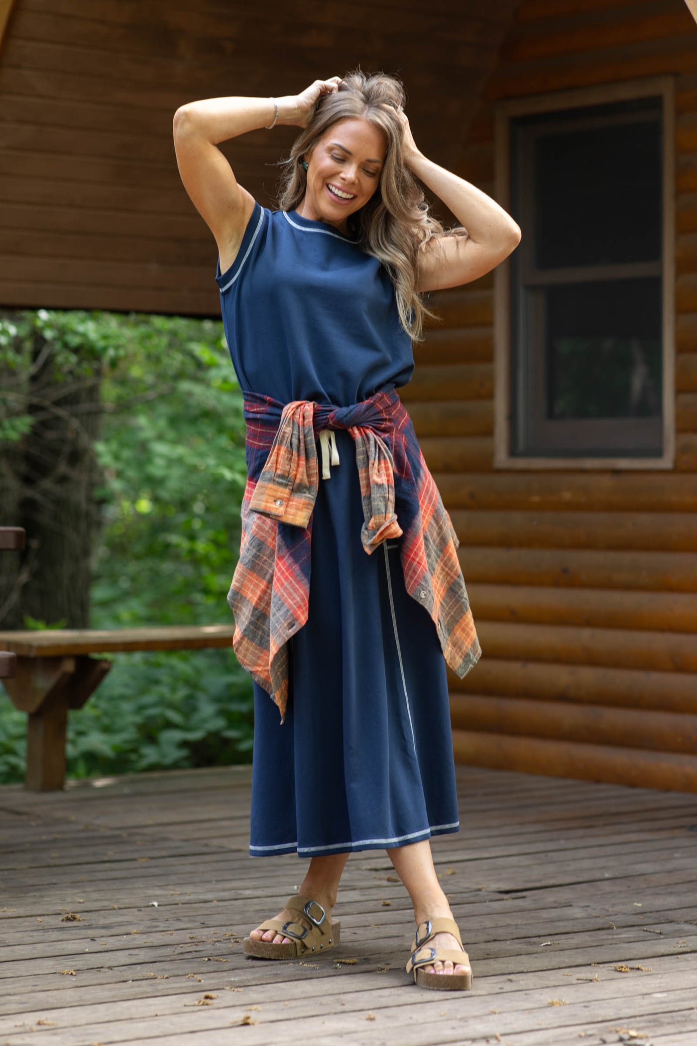 Navy Sleeveless Knit Top With Contrast Stitch
