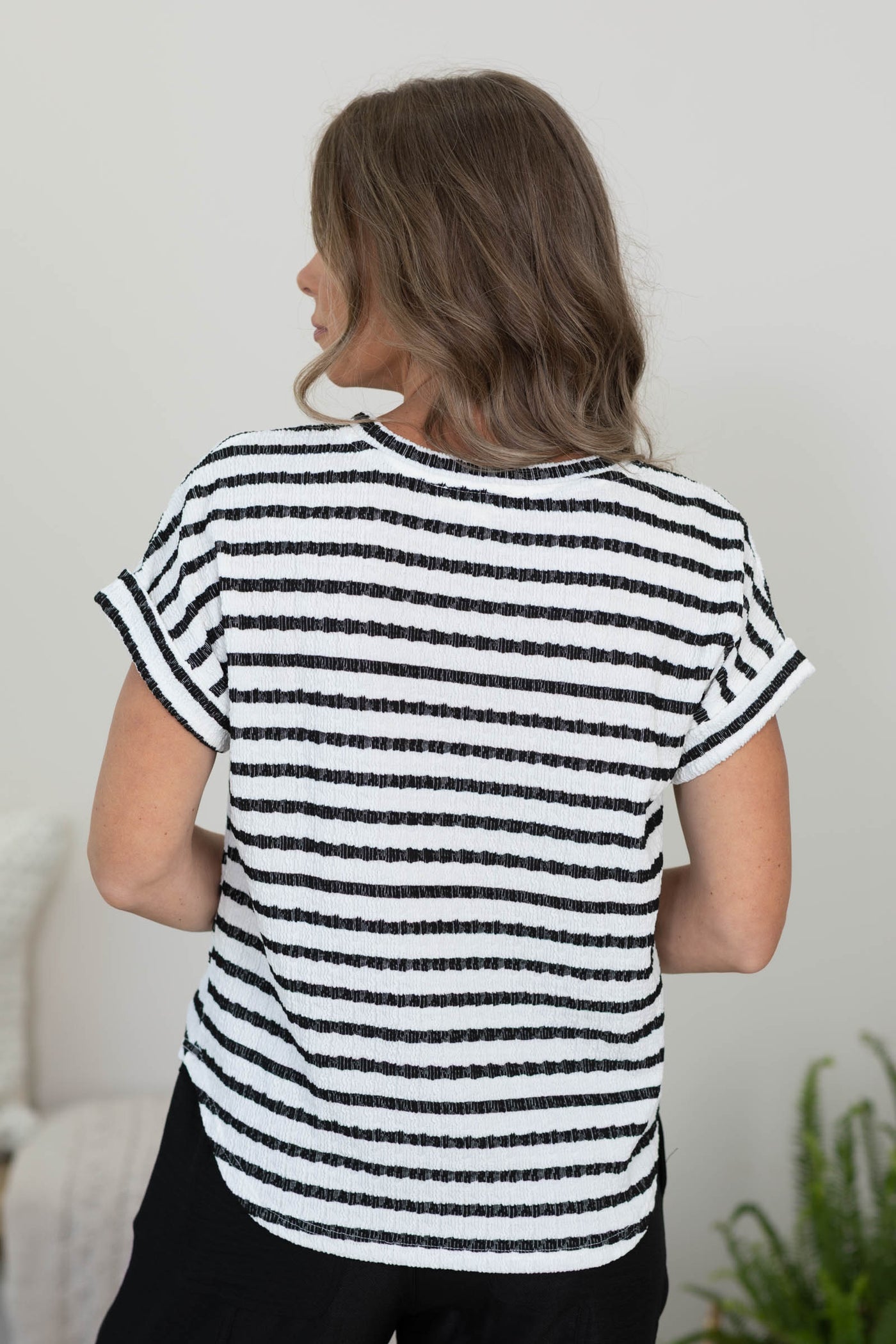 Textured Stripe Short Sleeve Knit T-shirt