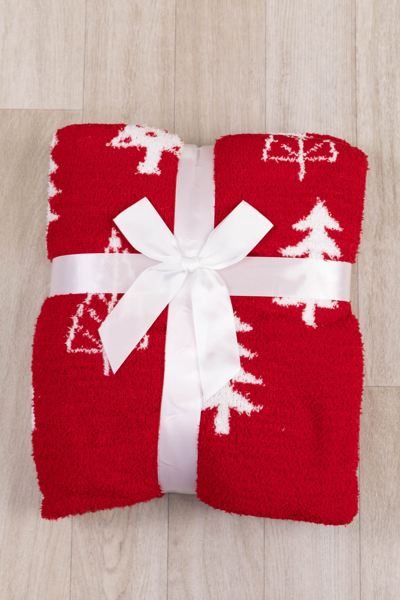 Red Christmas Tree Print Super Soft Blanket