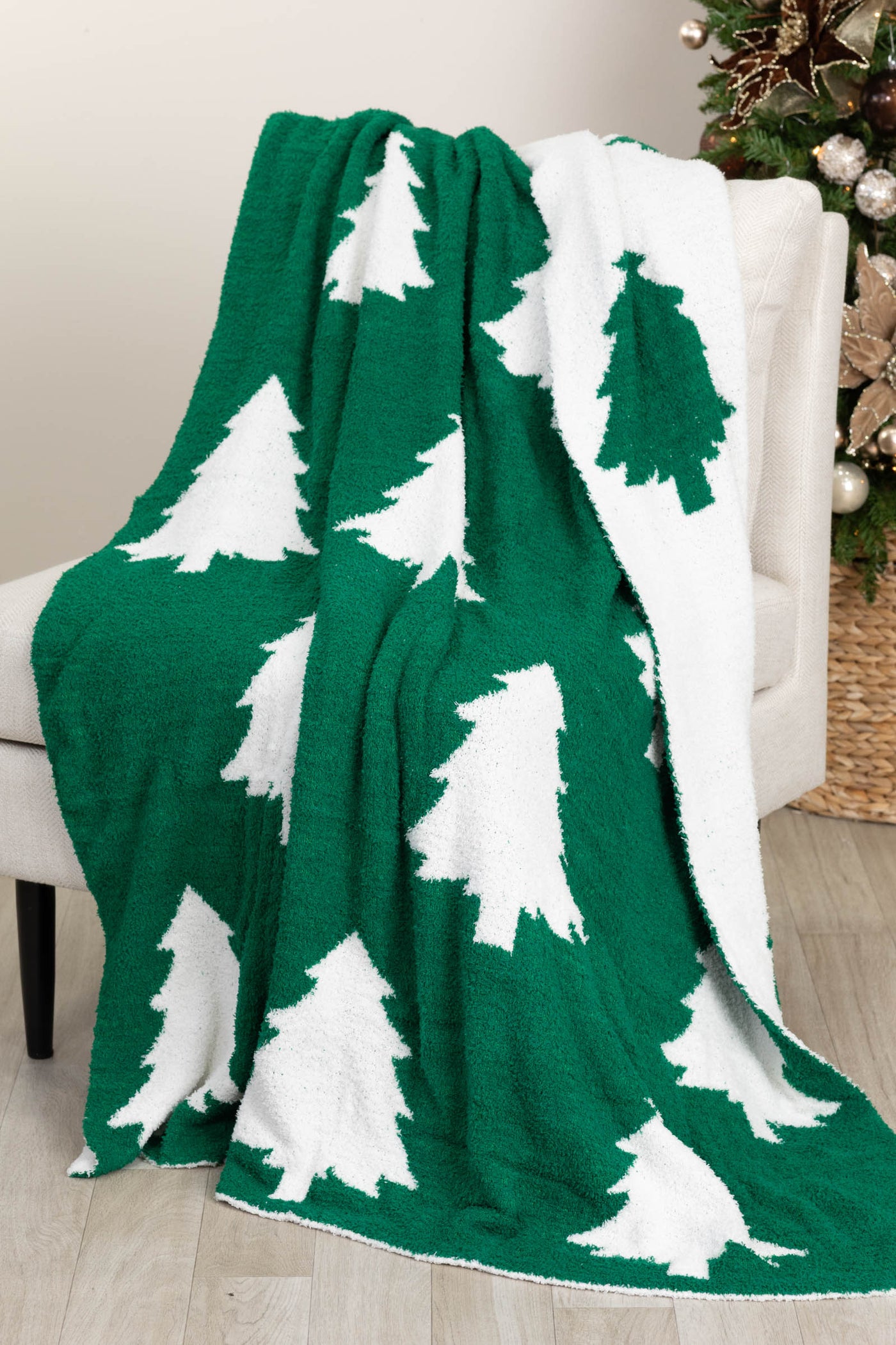 Green Christmas Tree Print Super Soft Blanket