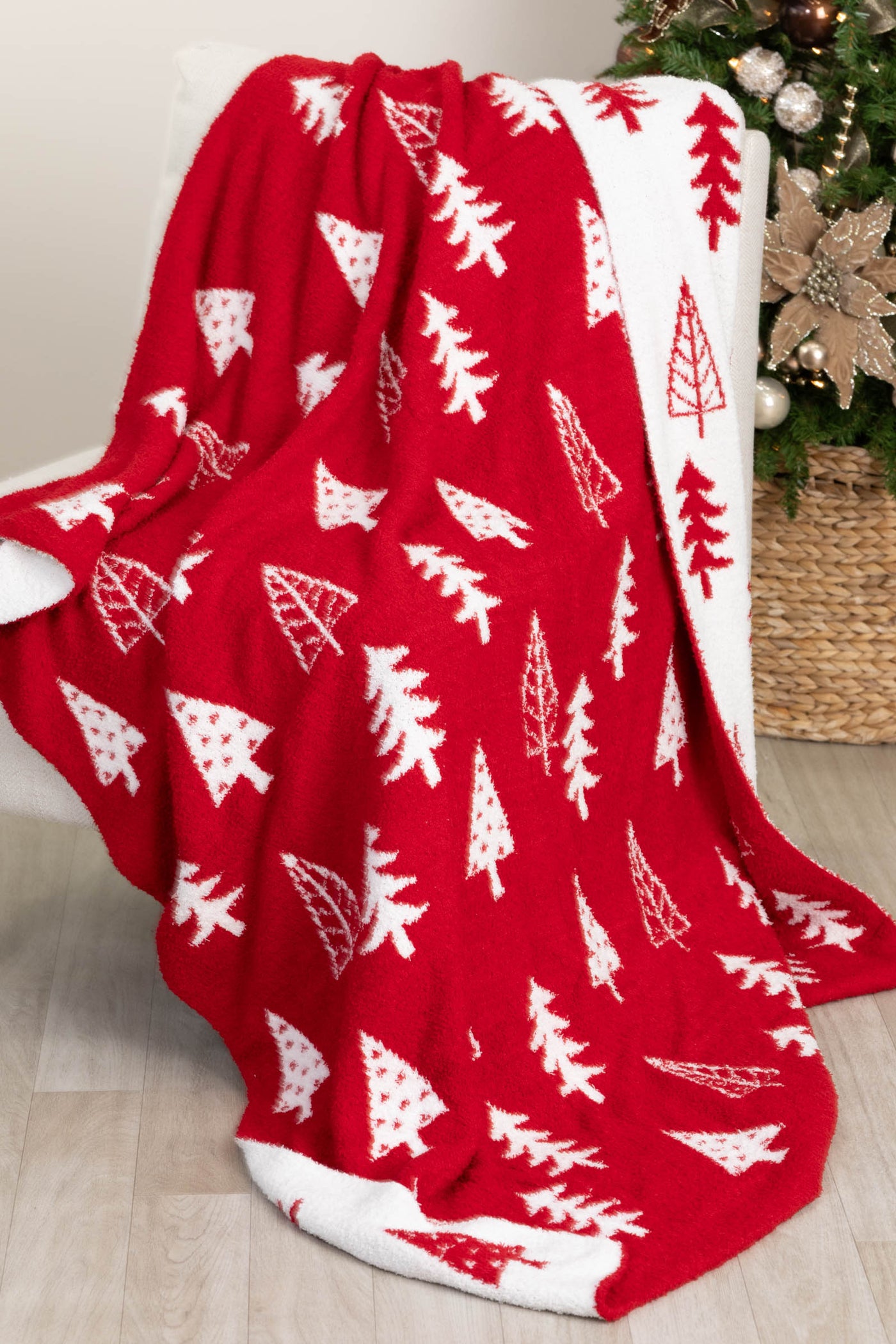 Red Christmas Tree Print Super Soft Blanket