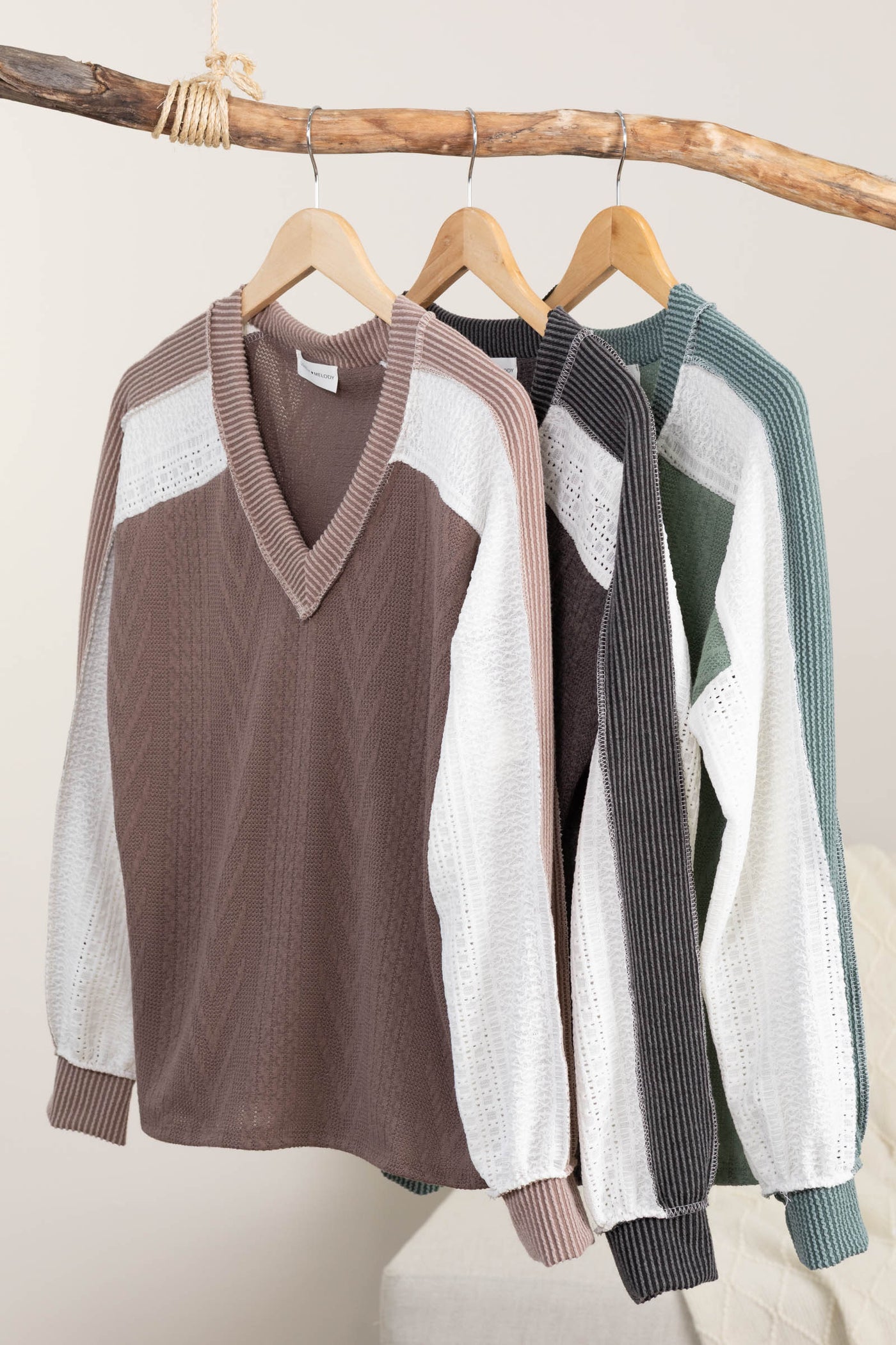 Textured V-Neck Knit Top With Contrast Sleeves