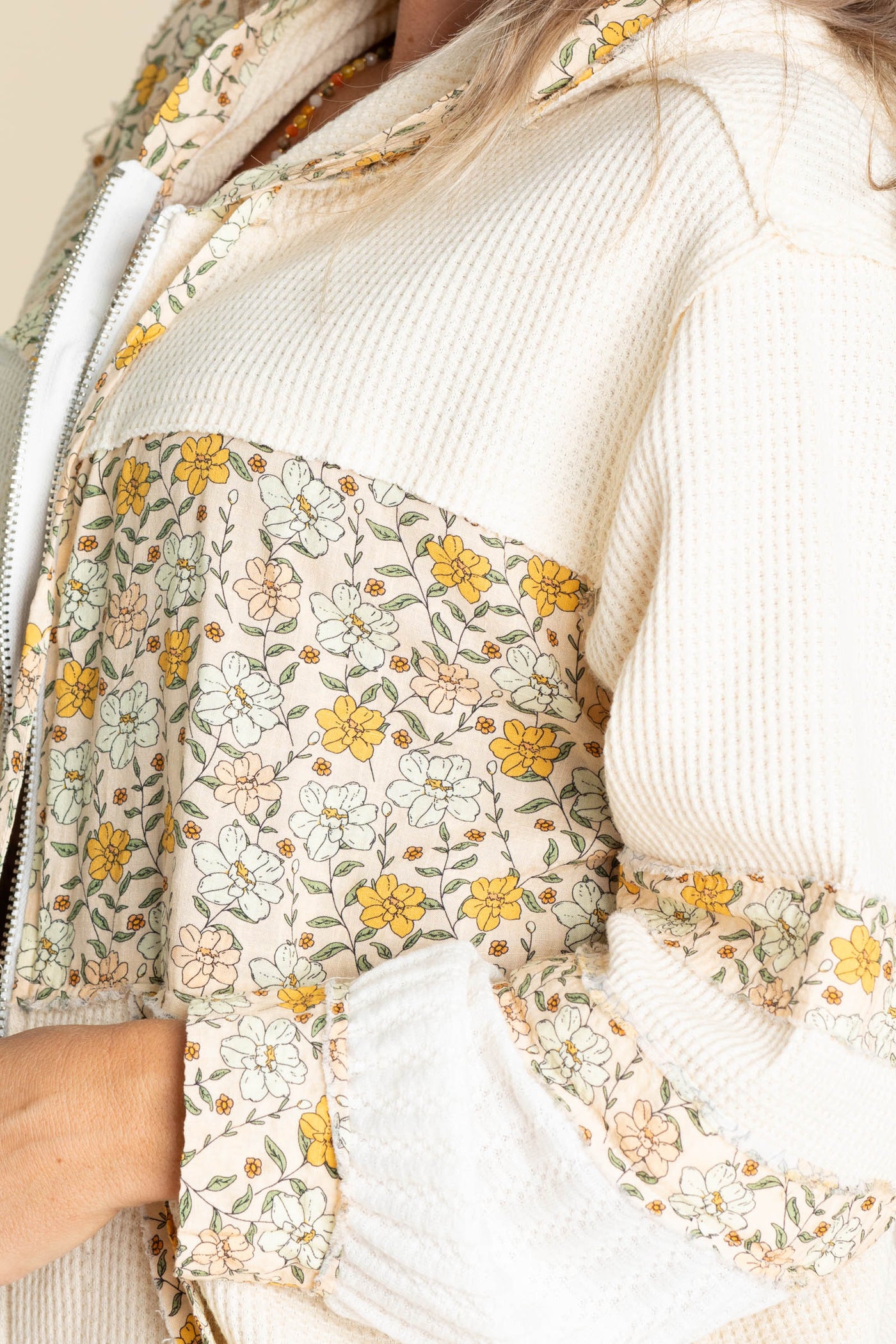 Balloon Sleeve Printed Knit Hoodies