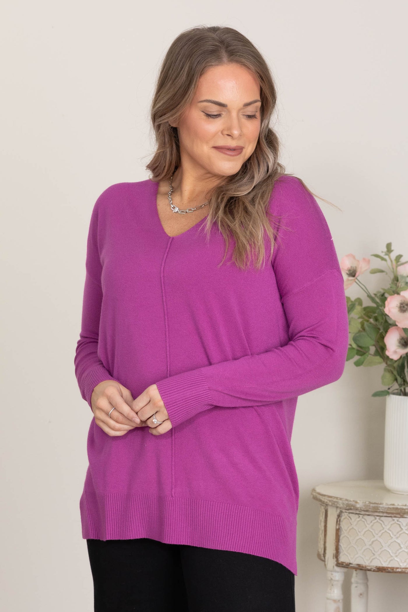 V-Neck Front Seam Knit Sweaters