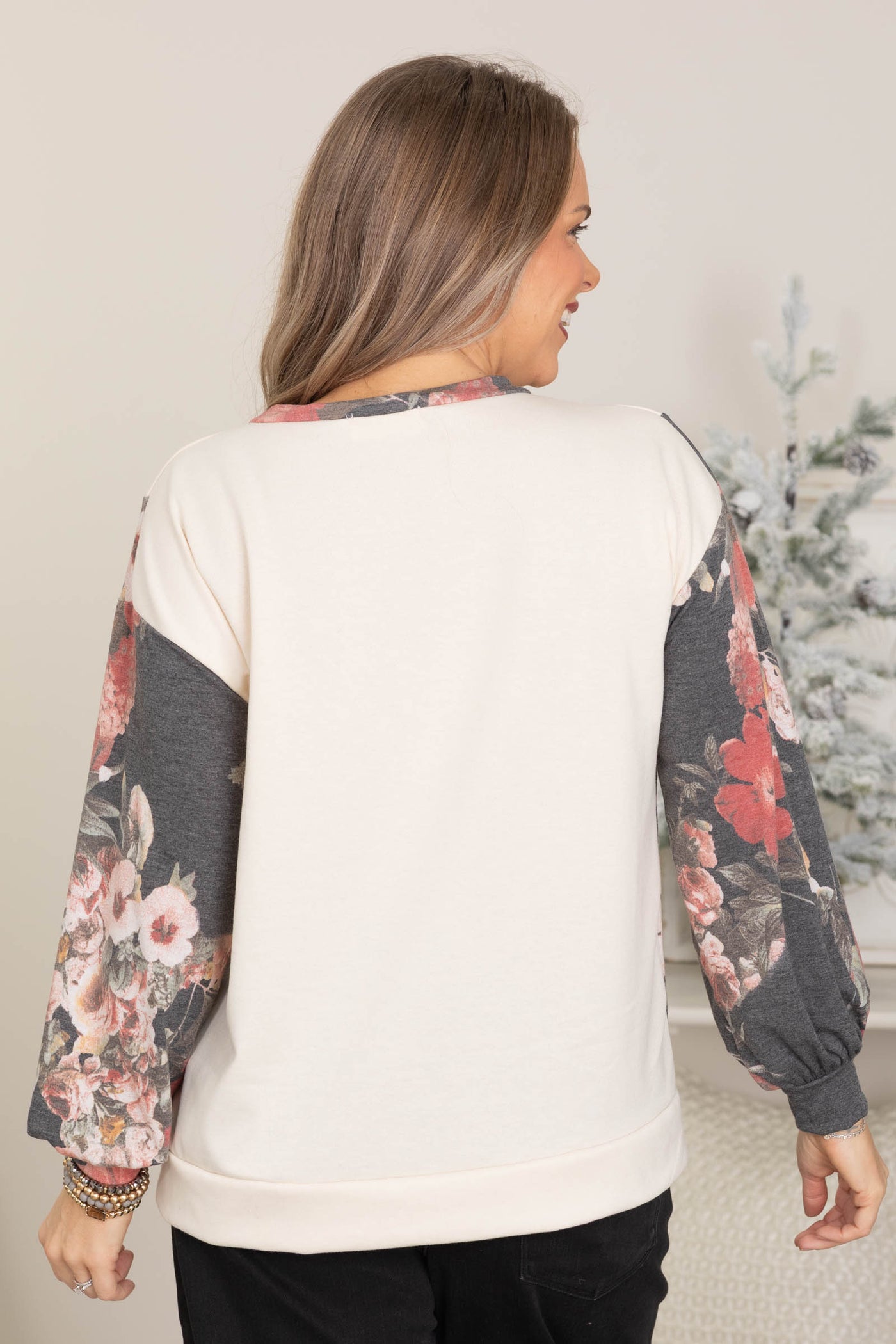 Floral Sleeves Knit Long Sleeve Tops