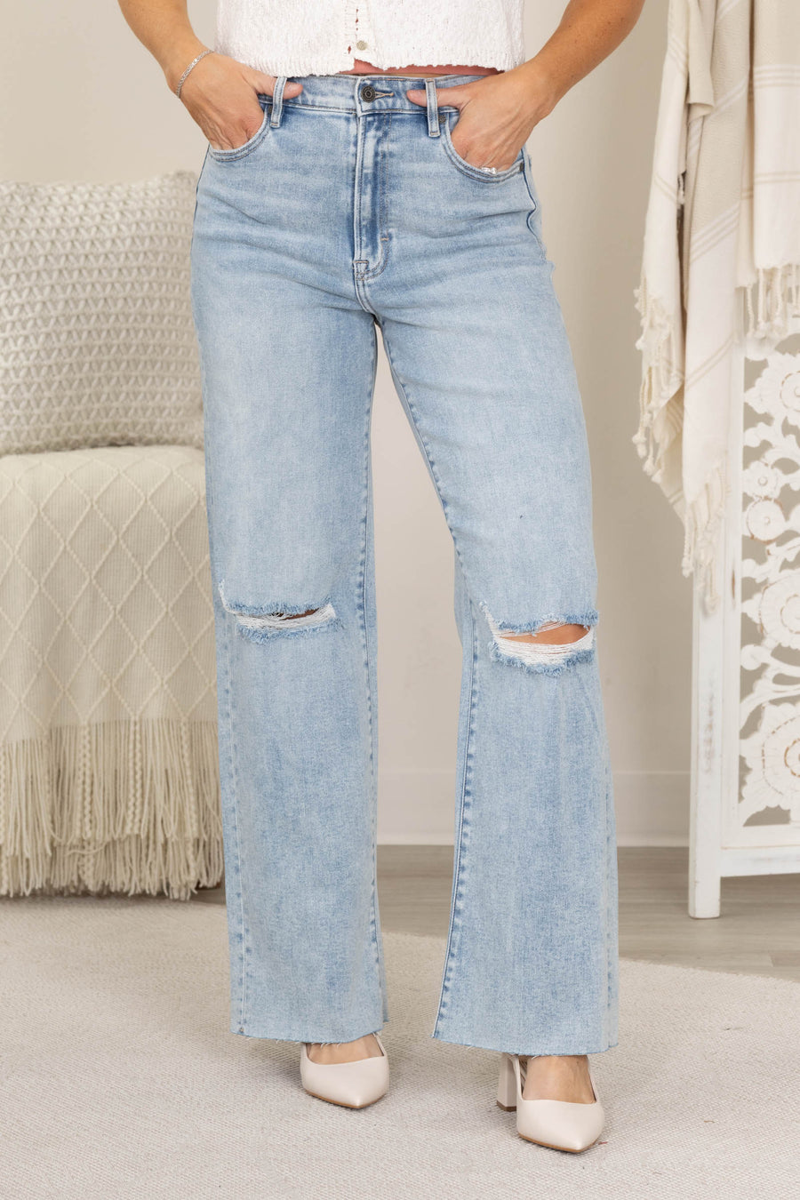 Hidden Light Wash Knee Distressed Dad Jeans