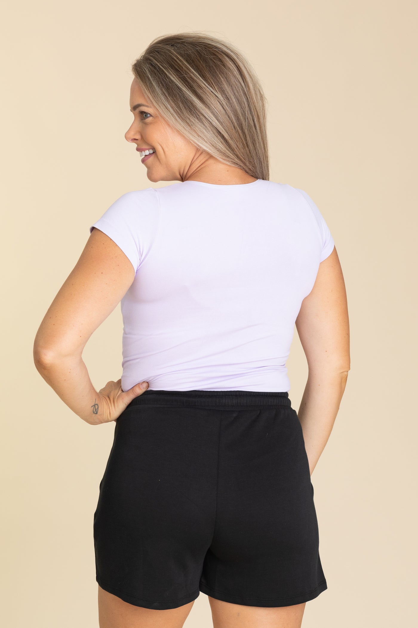 Seamless Crewneck Short Sleeve Knit Top