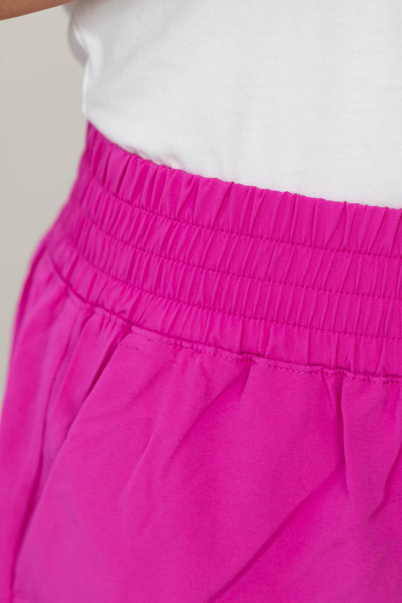Woven Lined Shorts With Pockets
