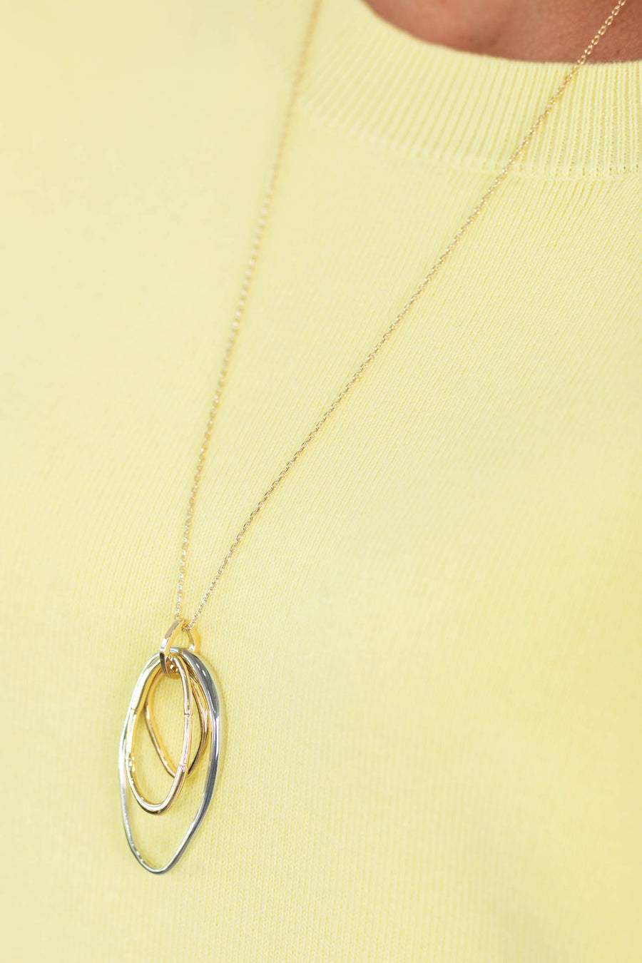 Two-Tone Triple Ovall Ring Pendant Necklace