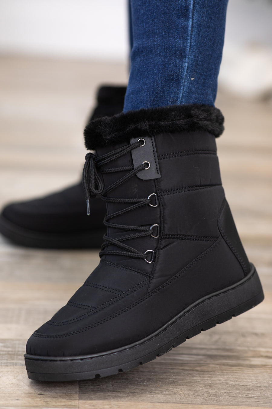 Black Faux Fur Trim Snow Boots
