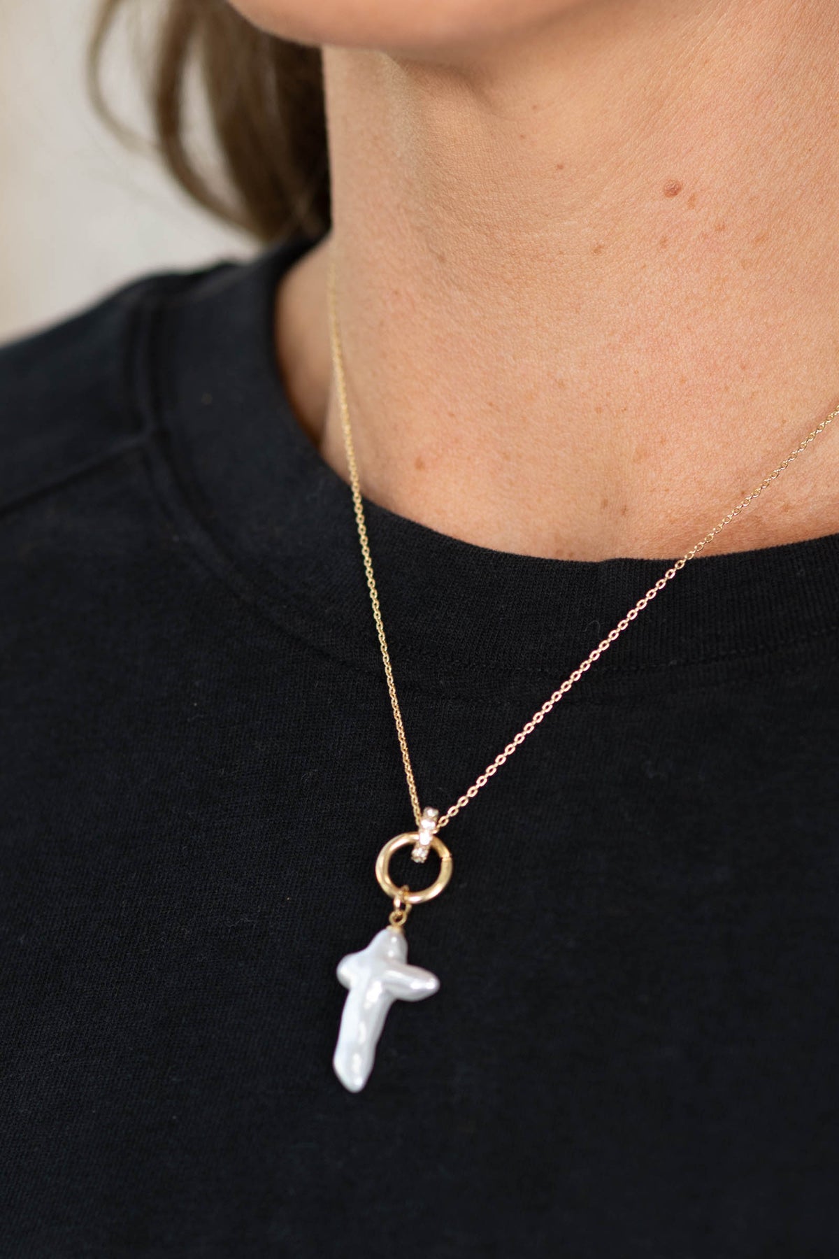Pearl Cross Link Pendant Necklace