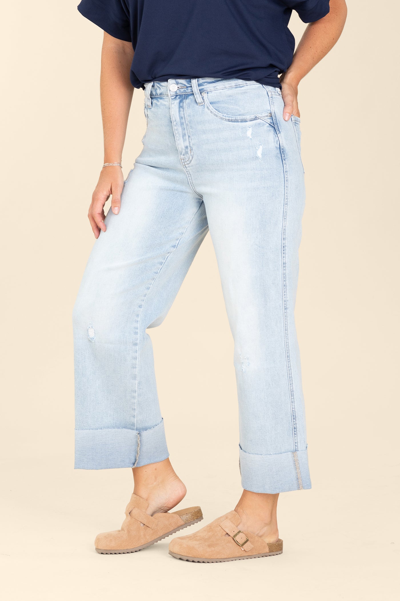 KanCan Light Wash 90s Cropped Wide Leg Jeans