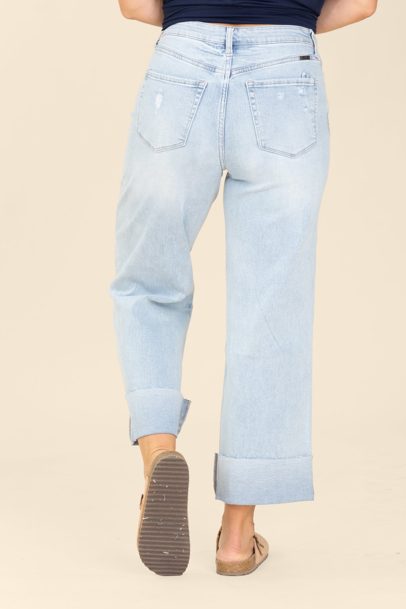 KanCan Light Wash 90s Cropped Wide Leg Jeans