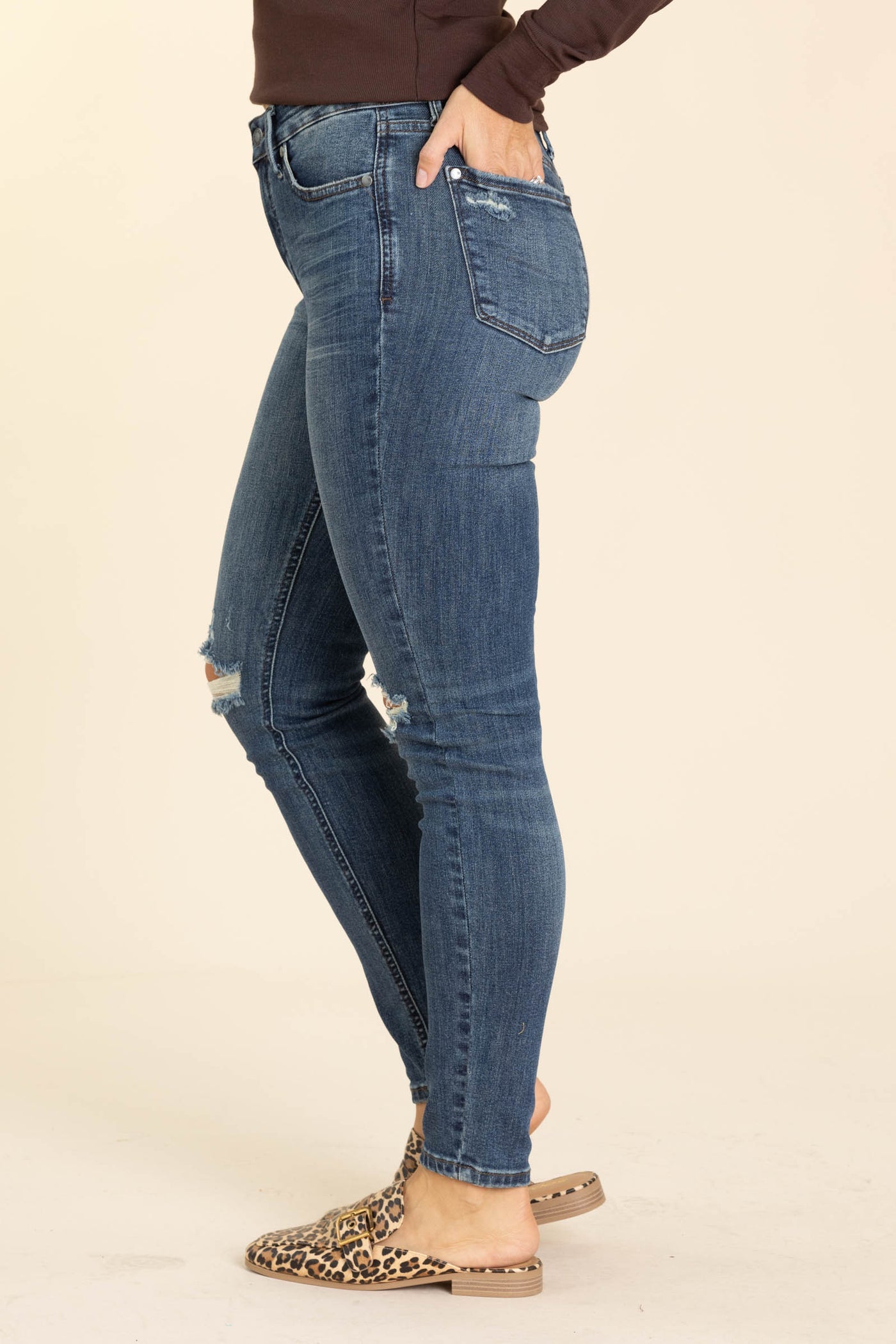 Judy Blue Mid Rise Tummy Control Jeans
