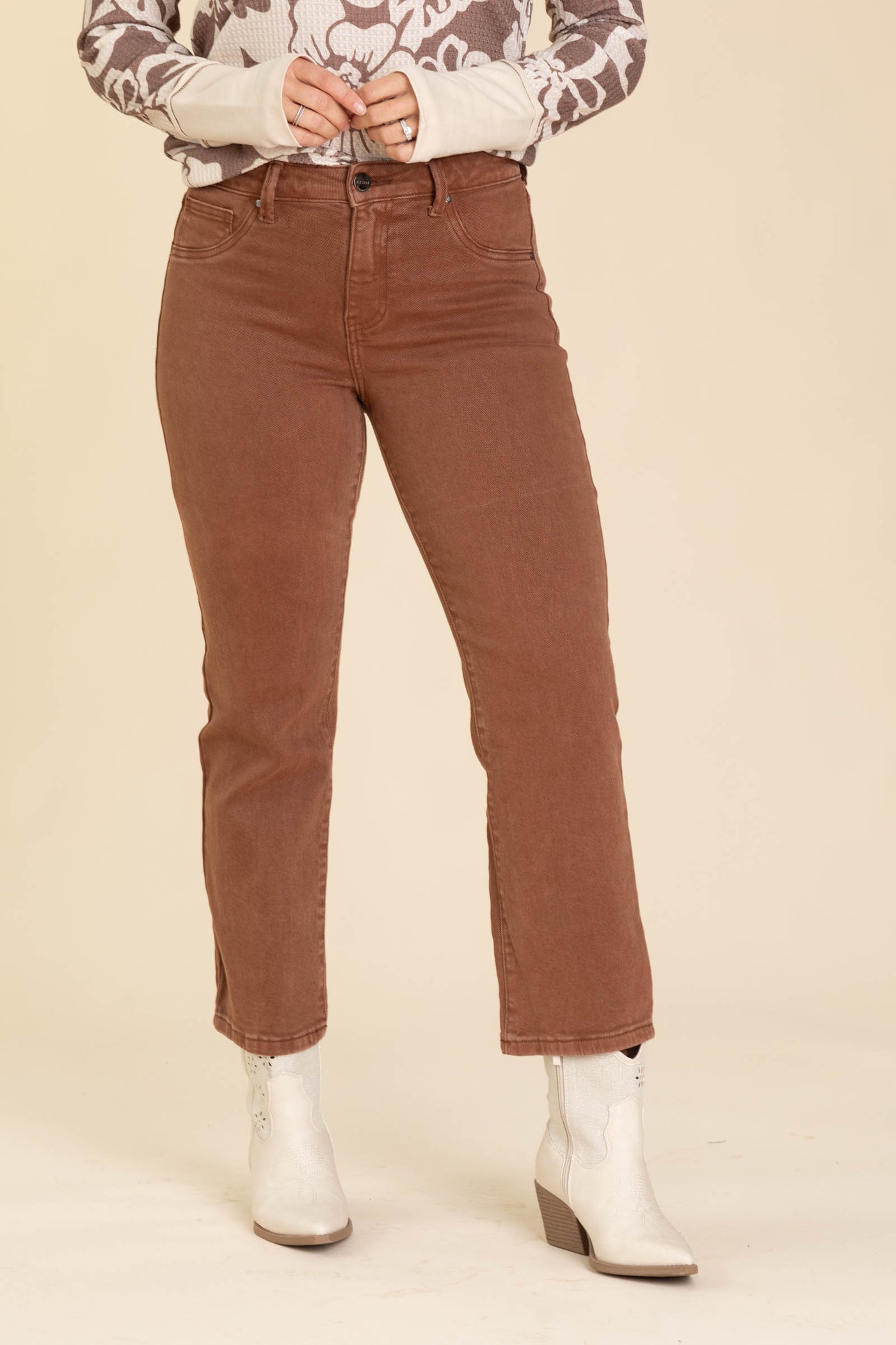 Risen Mid Rise Straight Crop Pants