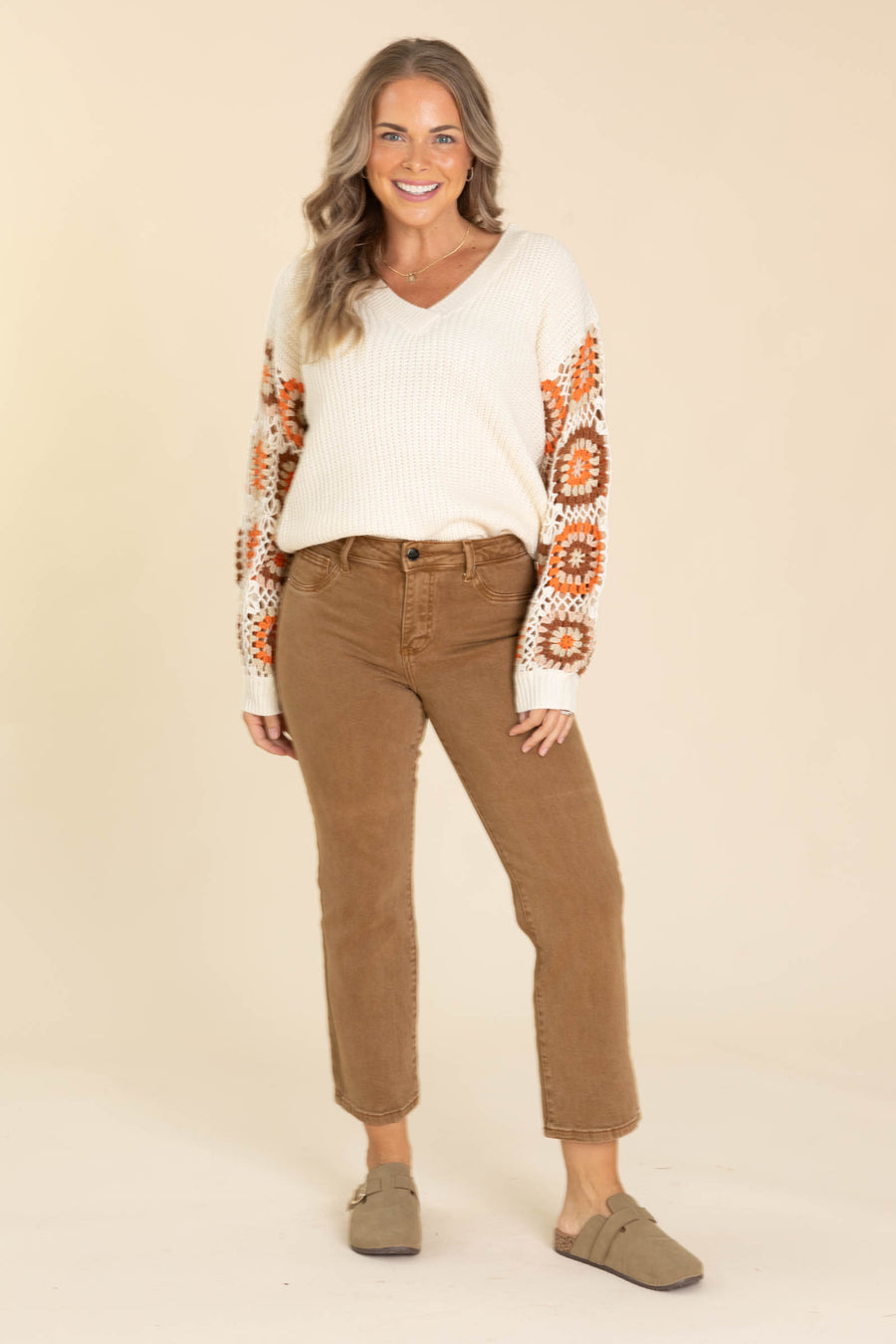 Risen Mid Rise Straight Crop Pants