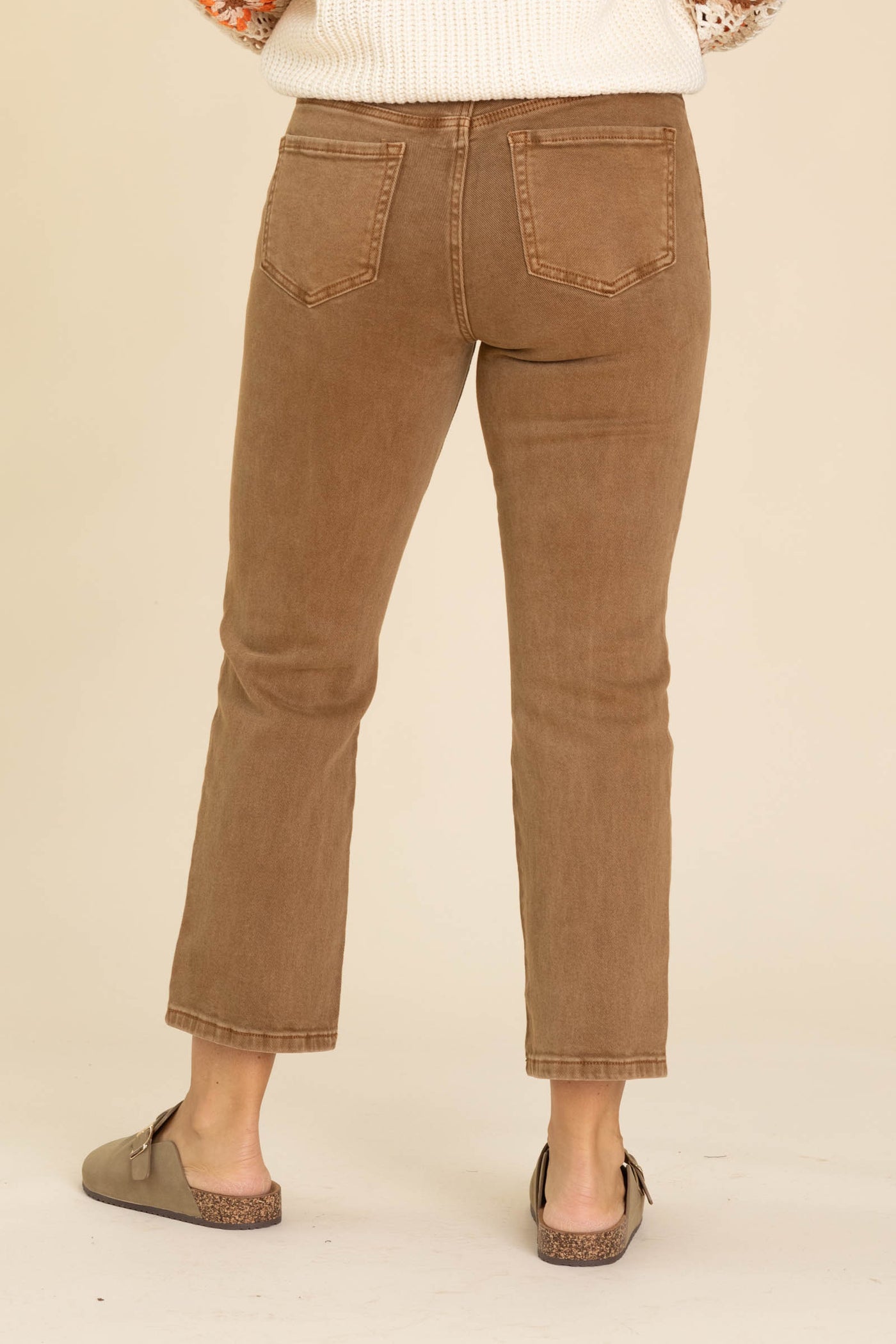 Risen Mid Rise Straight Crop Pants