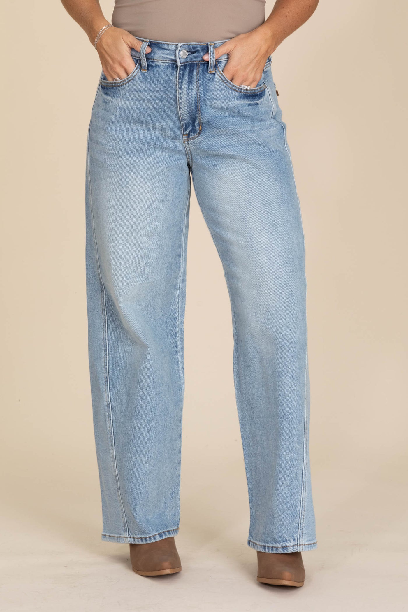 Judy Blue Wilhemina Rigid Magic Jean