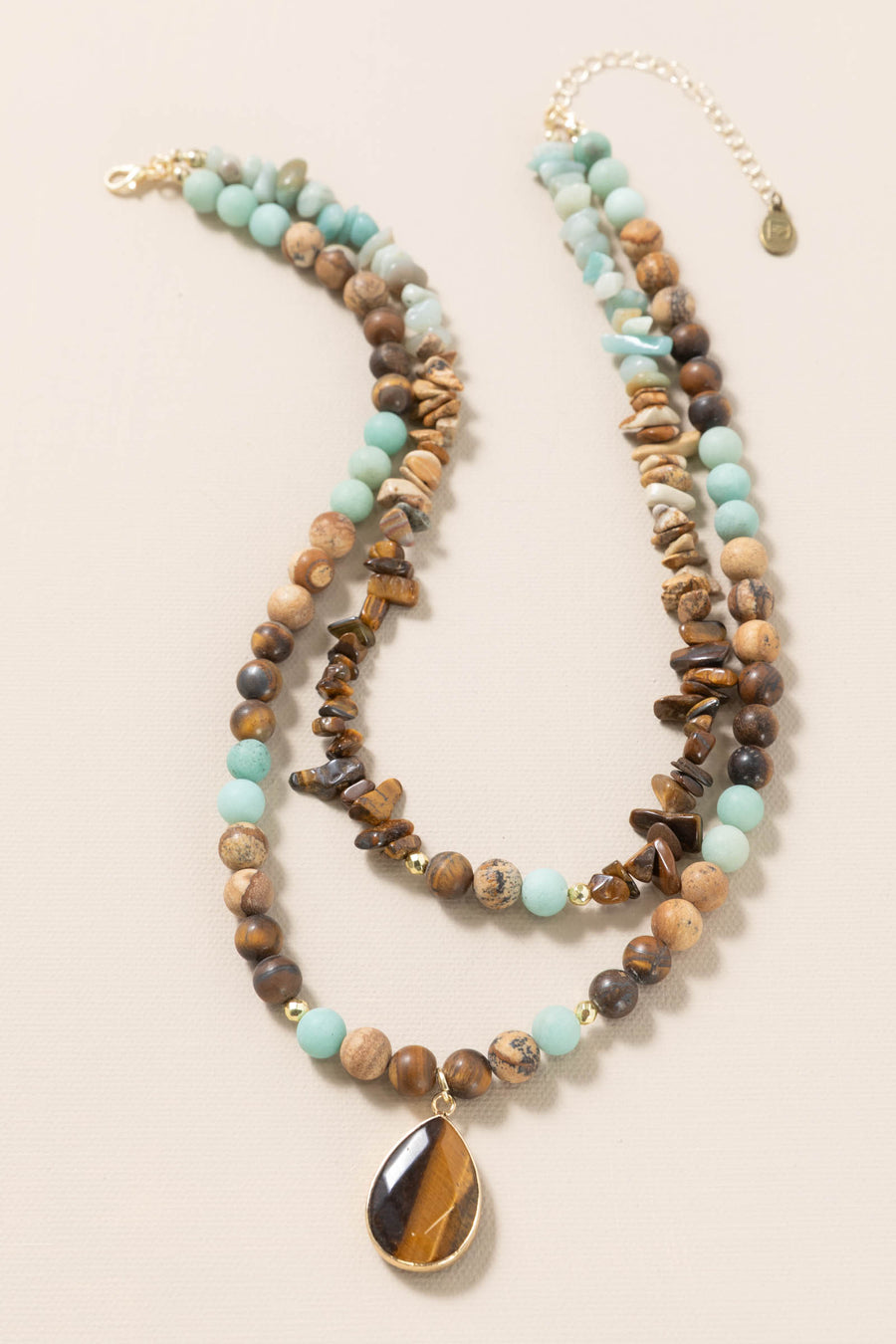 Camel Beads And Stone Pendant Necklace