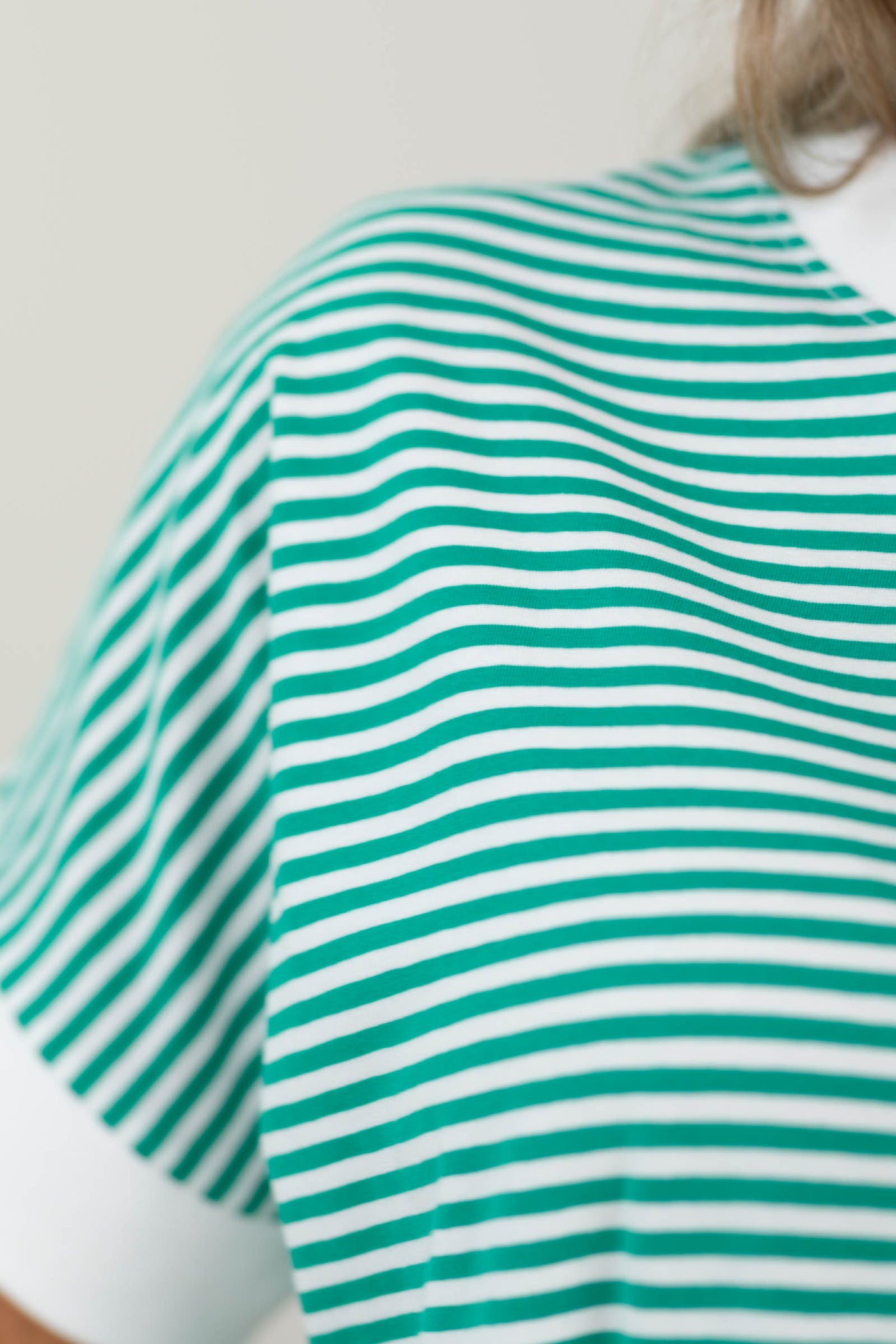 Stripe Contrast Trim Rib Banded Knit Top