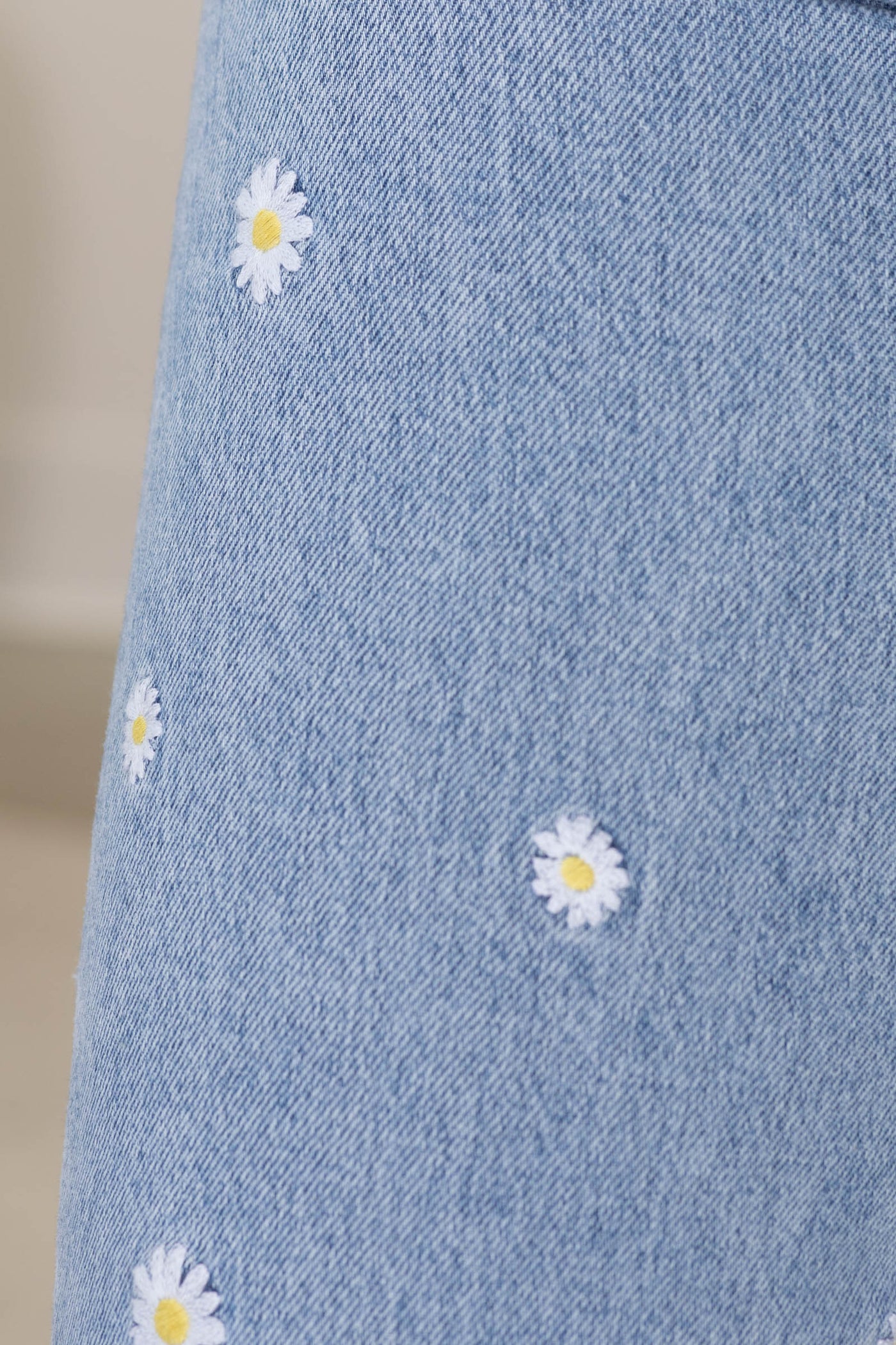 Mica High Rise Straight Daisy Embroidery Jeans