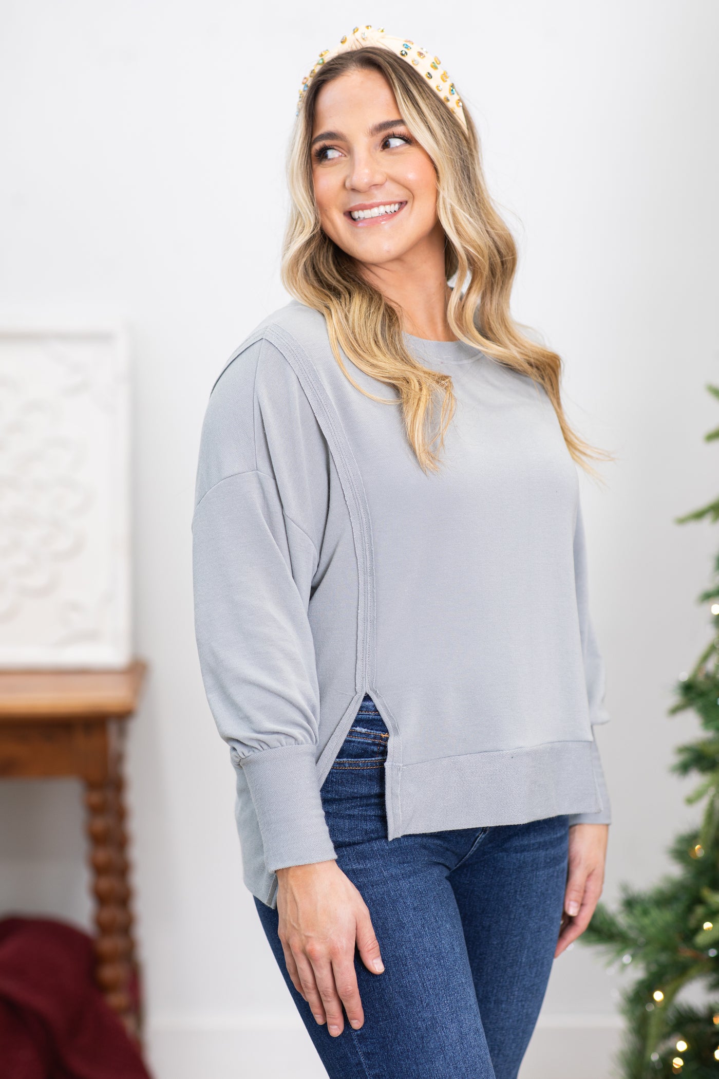 Grey Solid Comfort Round Neck Knit Top
