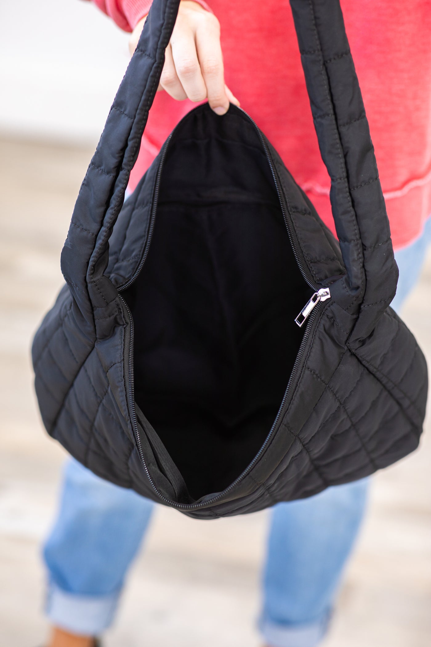 Black Quilted Zipper Shoulder Bag