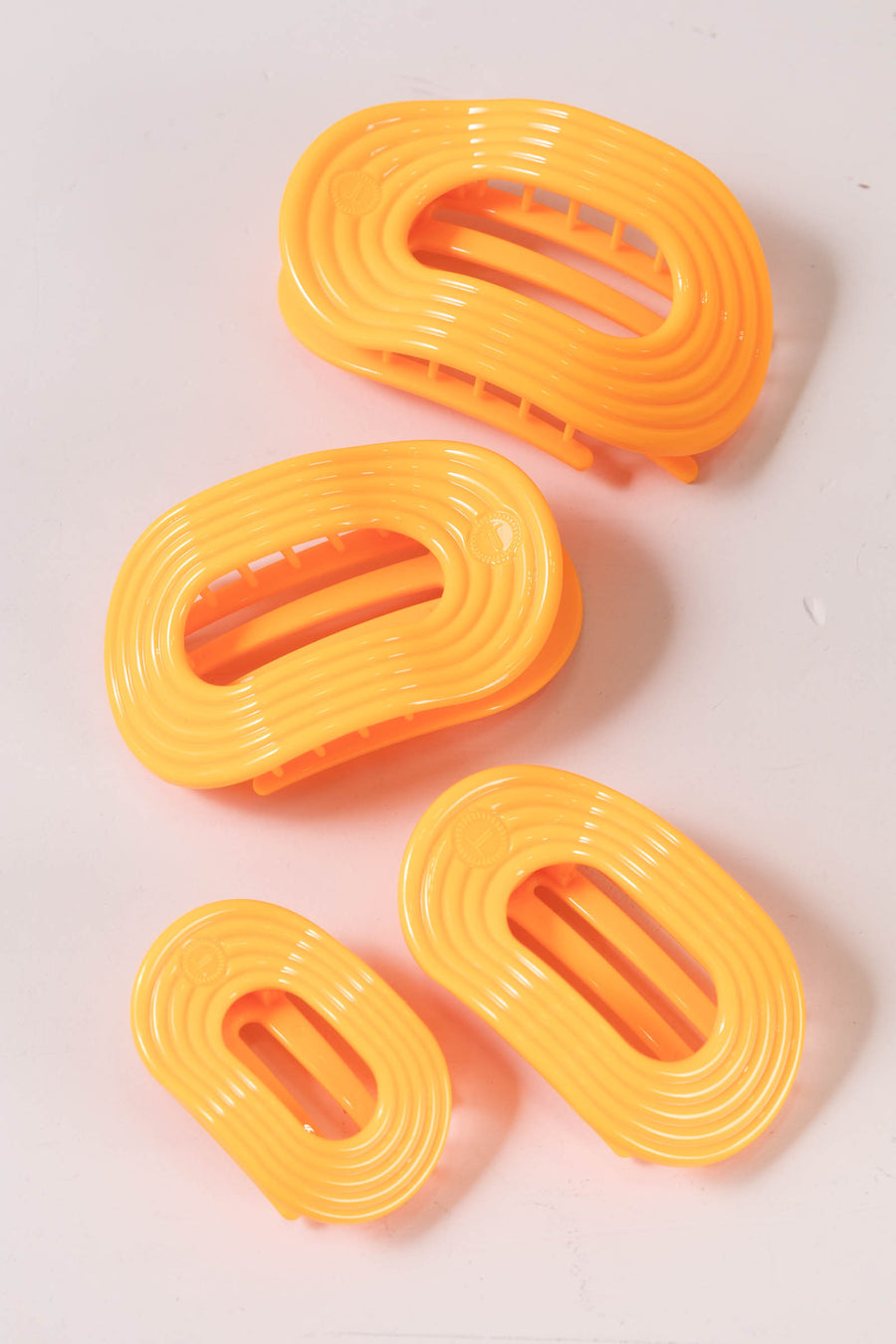 Day Rave Flat Round Hair Clip