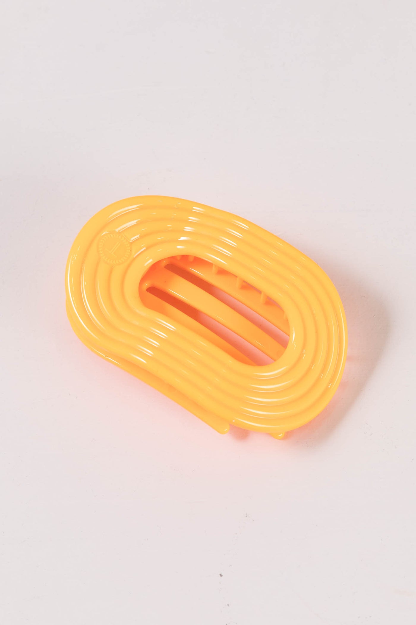 Day Rave Flat Round Hair Clip