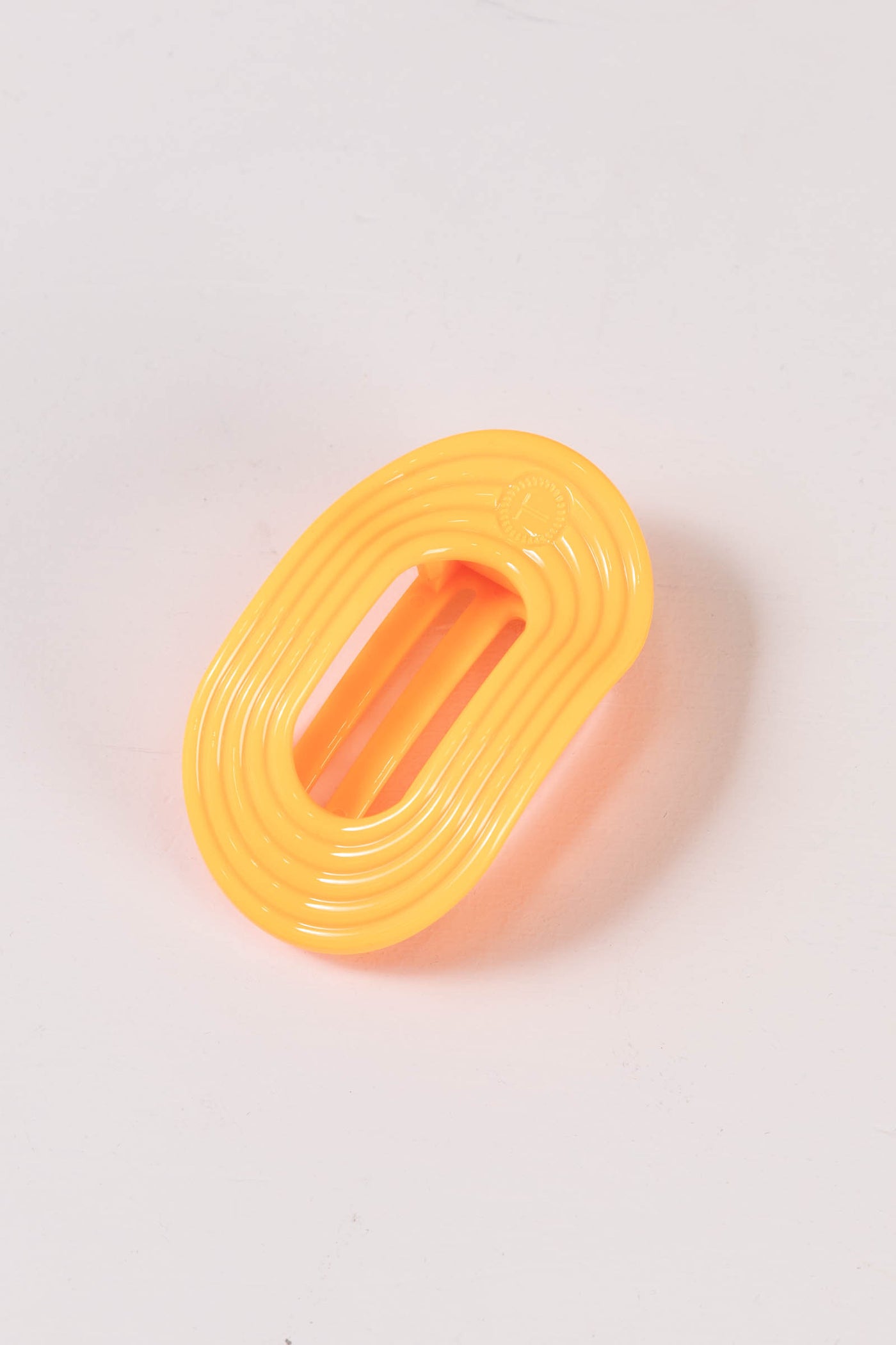 Day Rave Flat Round Hair Clip