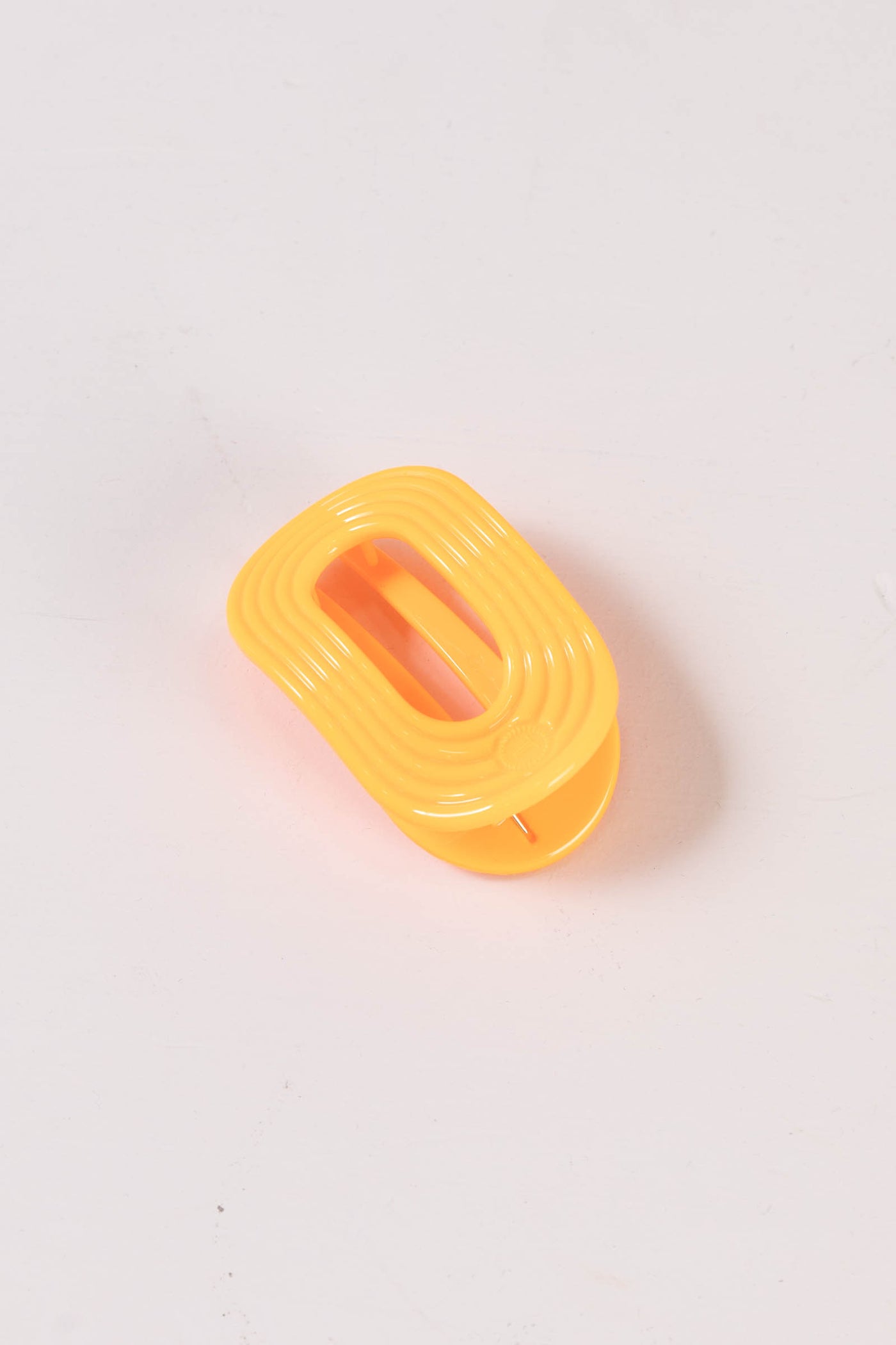Day Rave Flat Round Hair Clip