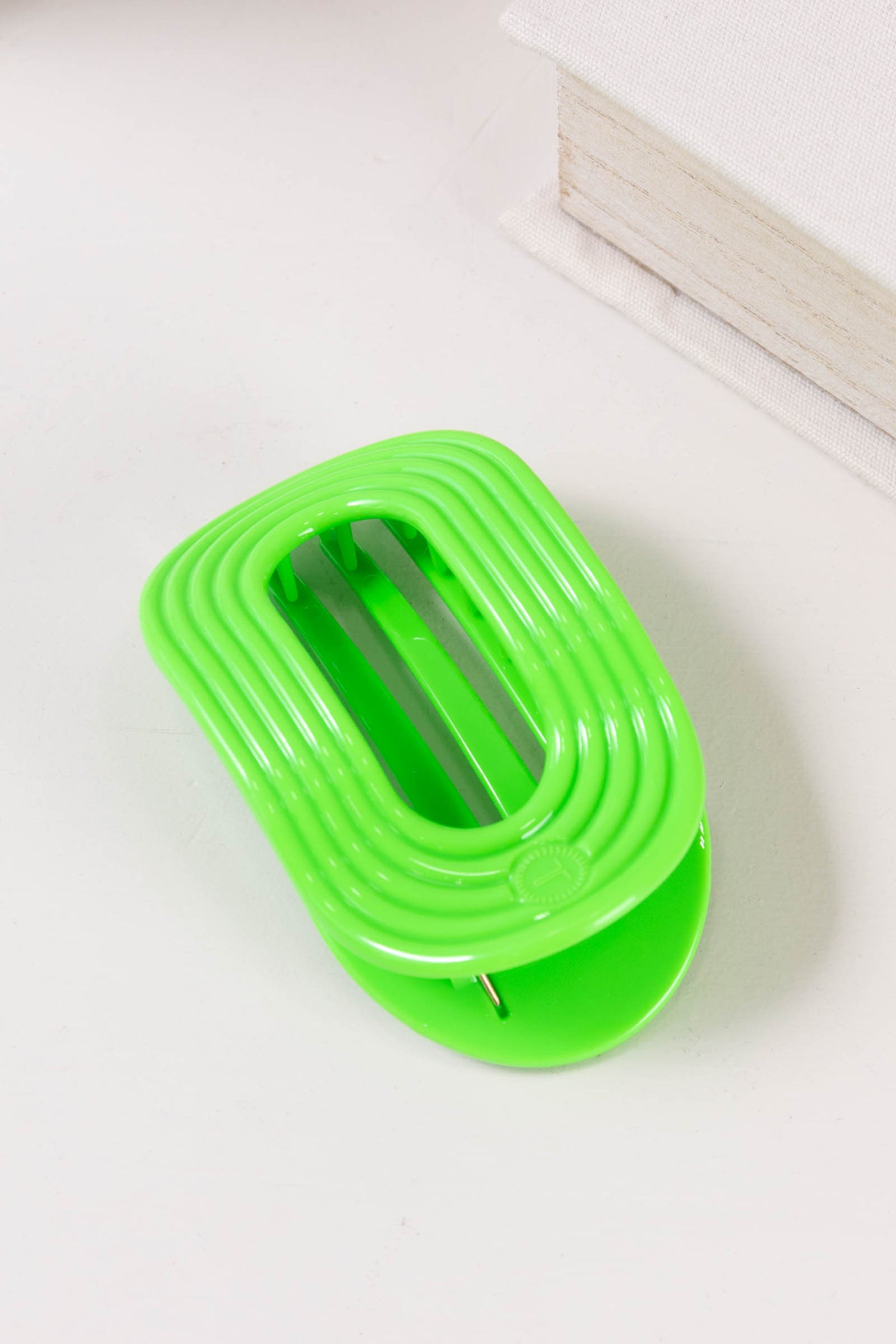 Glow For It Flat Round Hair Clip