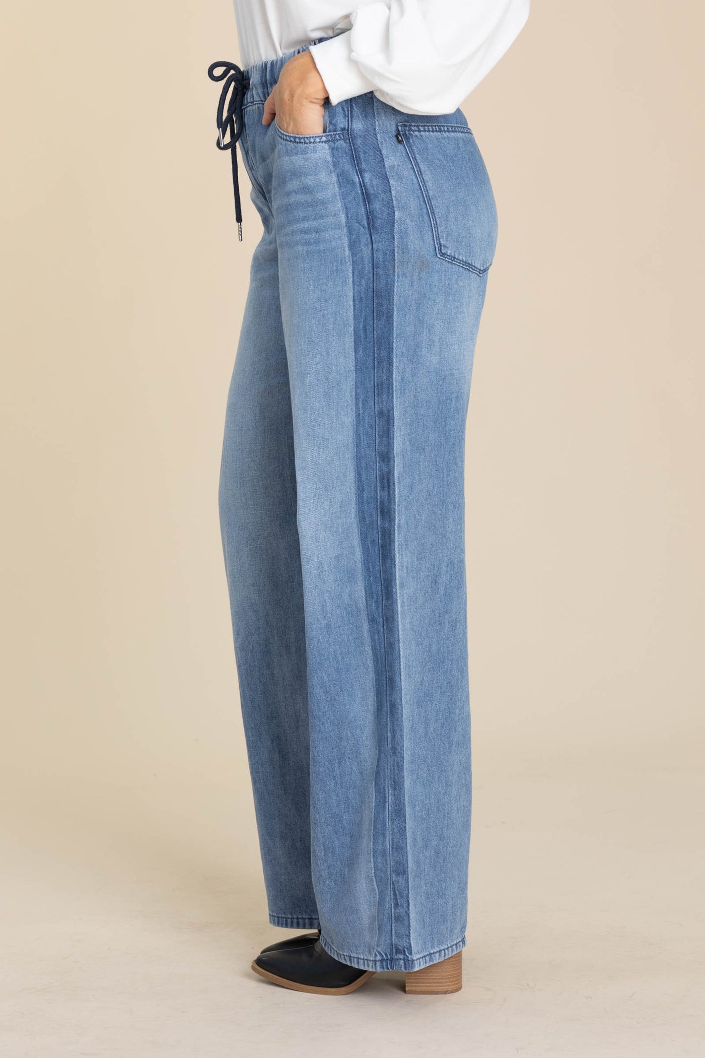 Judy Blue Wilhemina Elastic Waist Side Panel Jeans