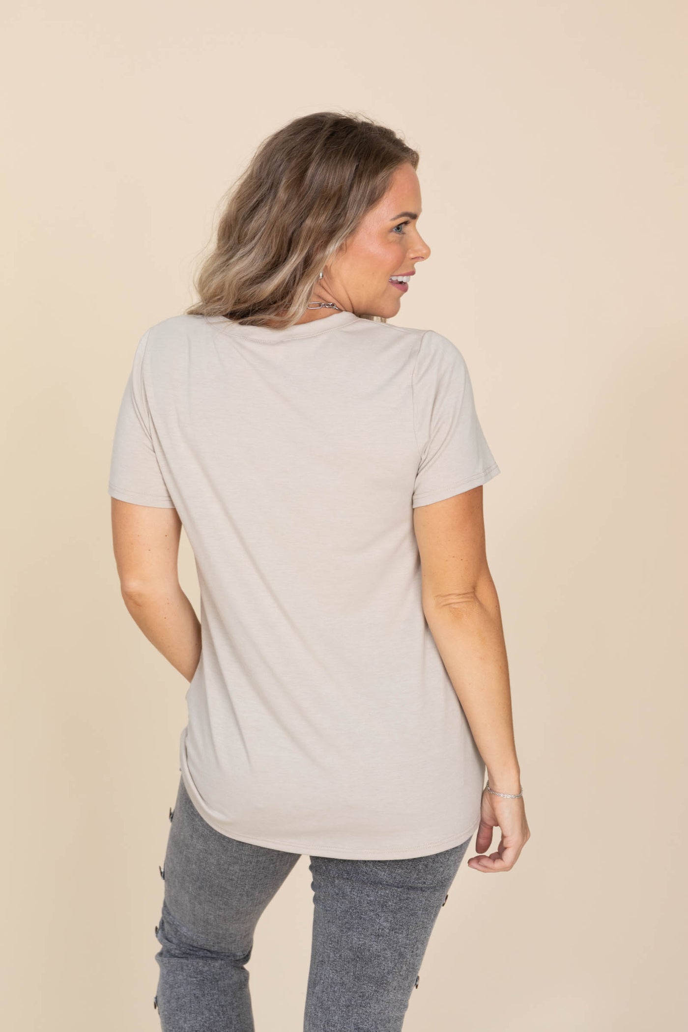 American Bison Graphic V-Neck Knit Tee