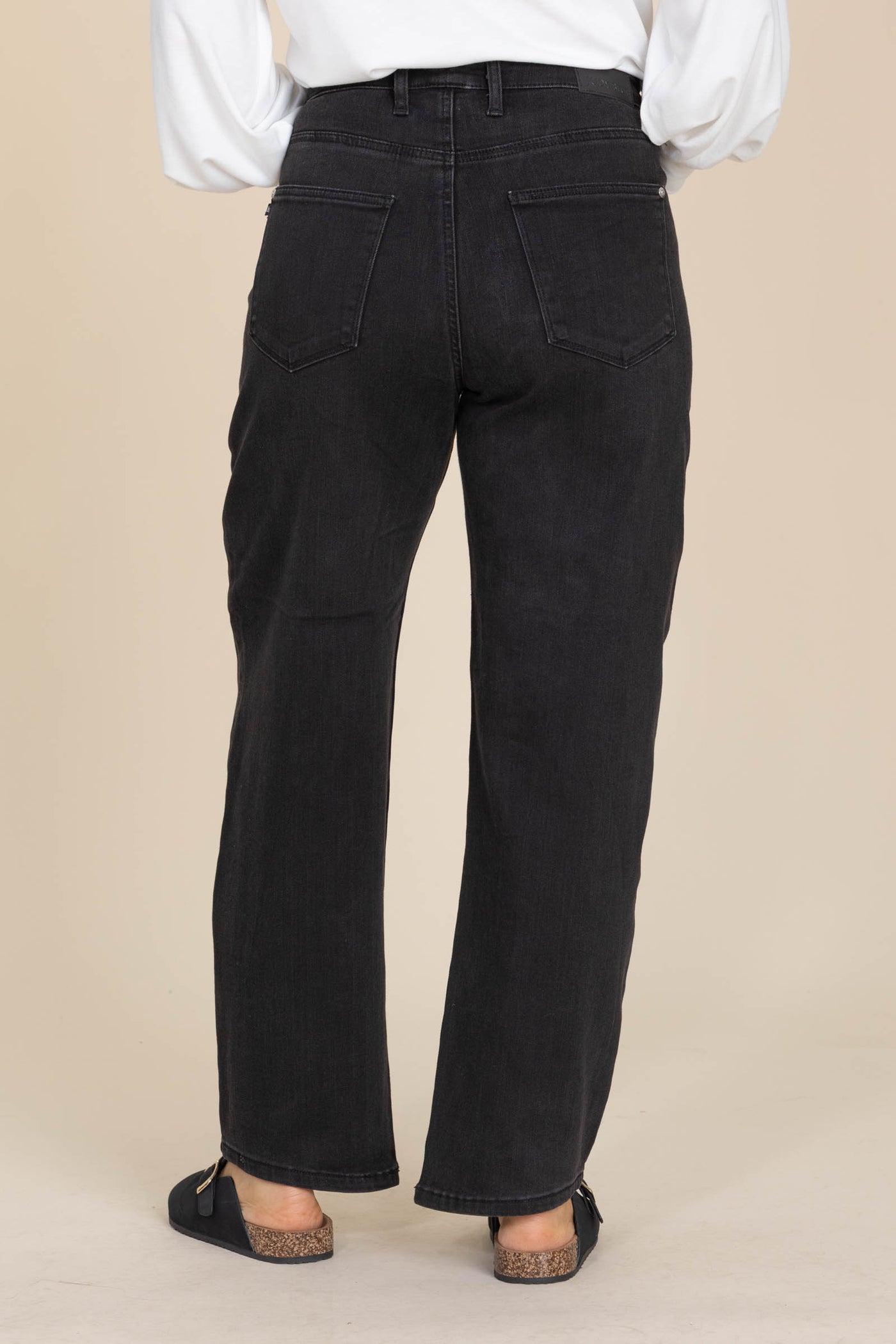 Judy Blue Black Trouser Rigid Magic Jeans