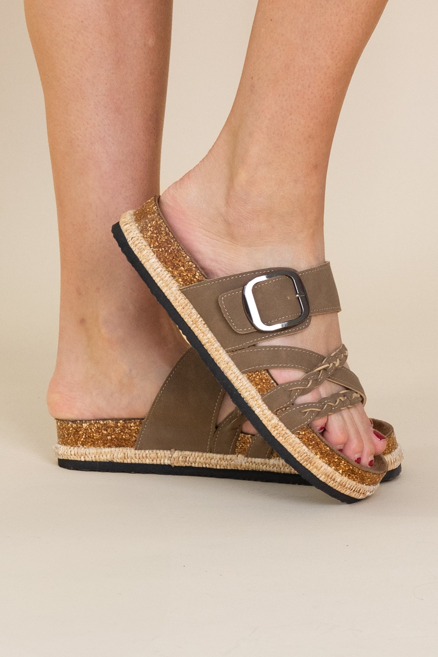 Flatbed Criss Cross Strap With Buckle Sandals · Filly Flair