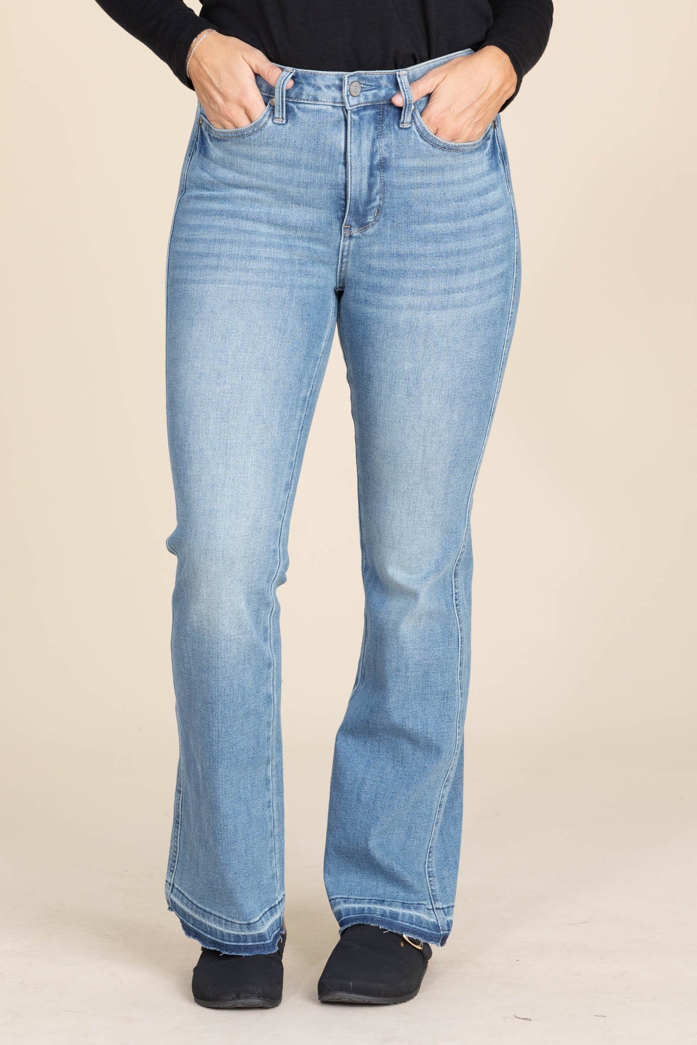 Judy Blue Slim Bootcut Tummy Control Jean